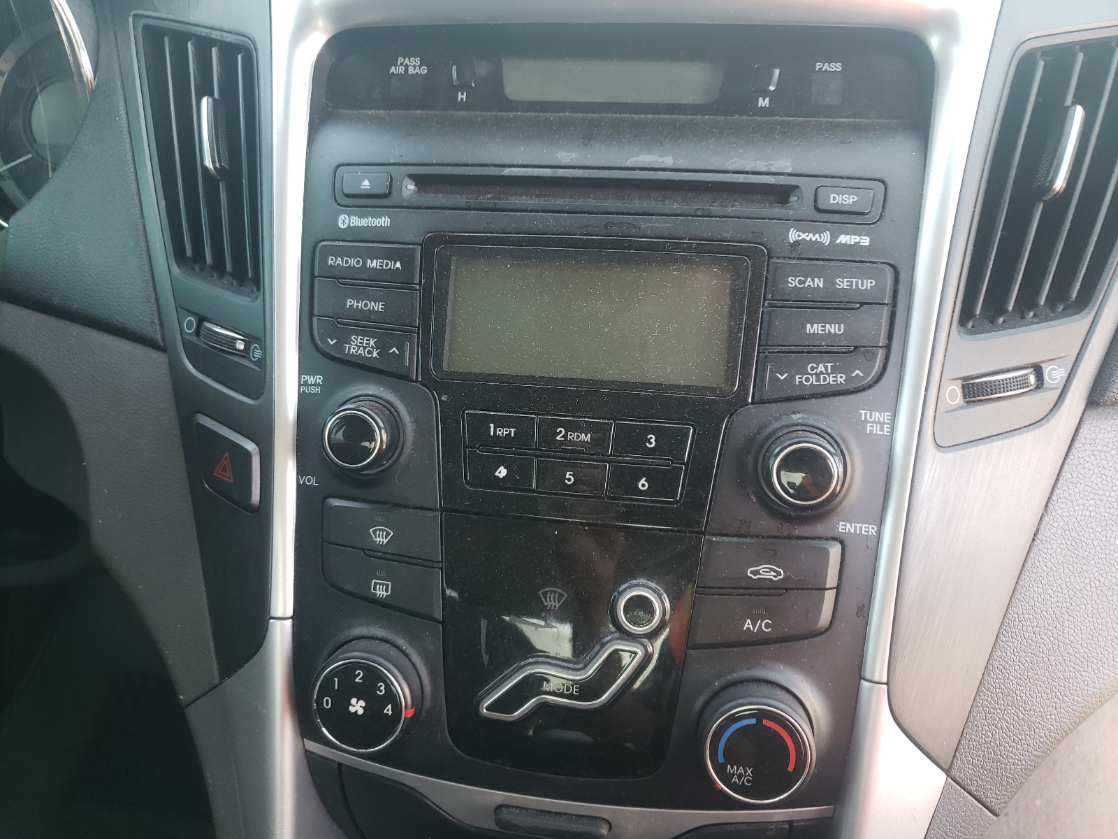 Photo 9 from auction – 2013 HYUNDAI SONATA GLS with VIN 5NPEB4AC1DH509409
