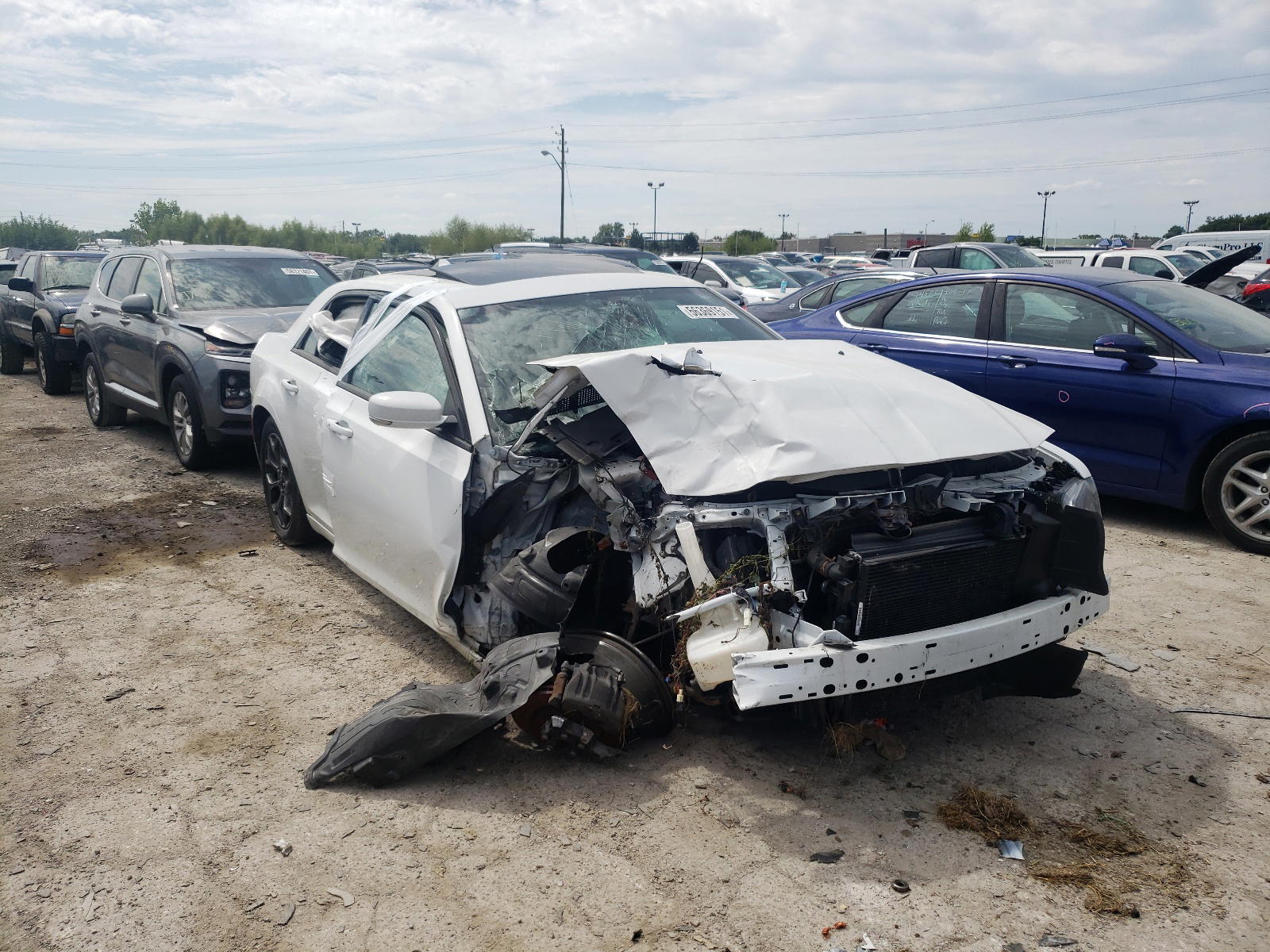 Photo 9 from auction – 2018 CHRYSLER 300 S with VIN 2C3CCAGG2JH204054