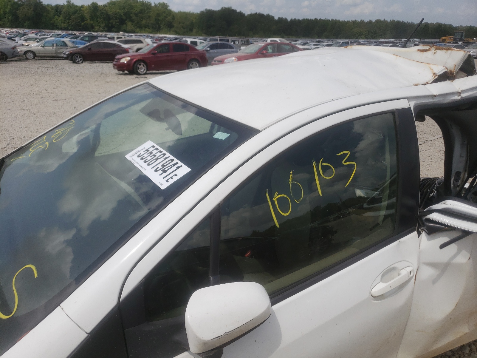 Photo 8 from auction – 2014 TOYOTA YARIS with VIN JTDKTUD37ED596042