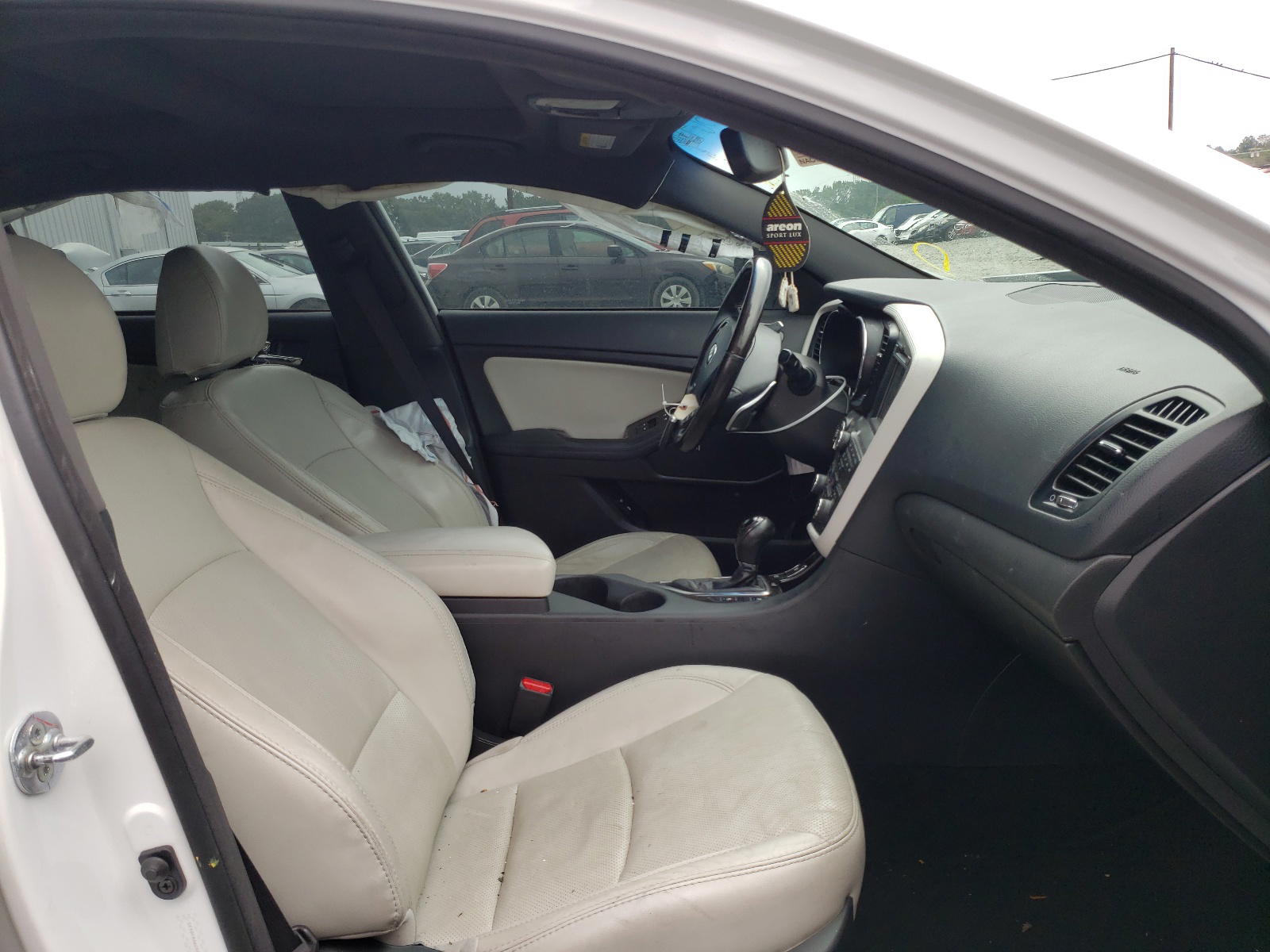 Photo 5 from auction – 2013 KIA OPTIMA SX with VIN 5XXGR4A60DG094805
