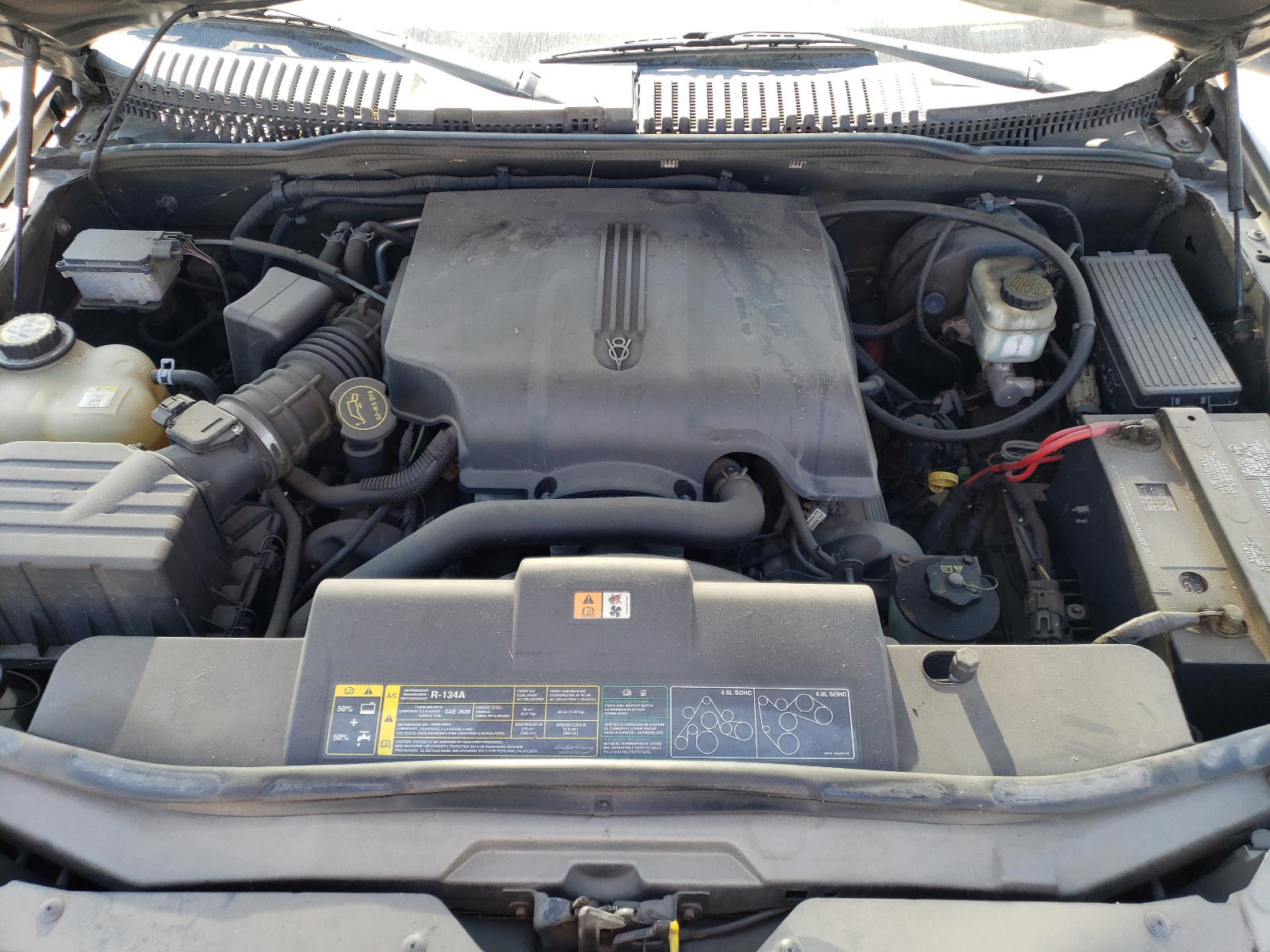 Photo 7 from auction – 2004 FORD EXPLORER with VIN 1FMDU73W93ZA28289