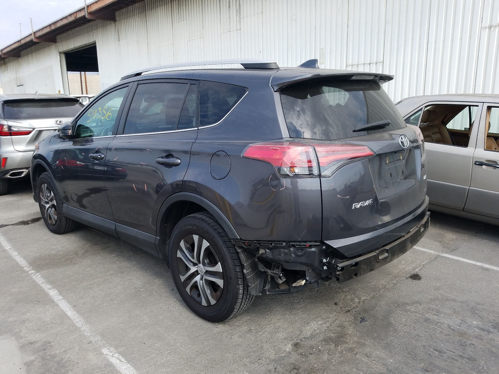 Photo 3 from auction – 2016 TOYOTA RAV4 LE with VIN 2T3ZFREVXGW267280