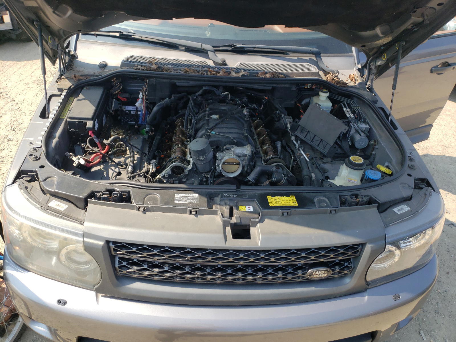 Photo 7 from auction – 2010 LAND ROVER RANGE ROVE with VIN SALSK2D49AA253110