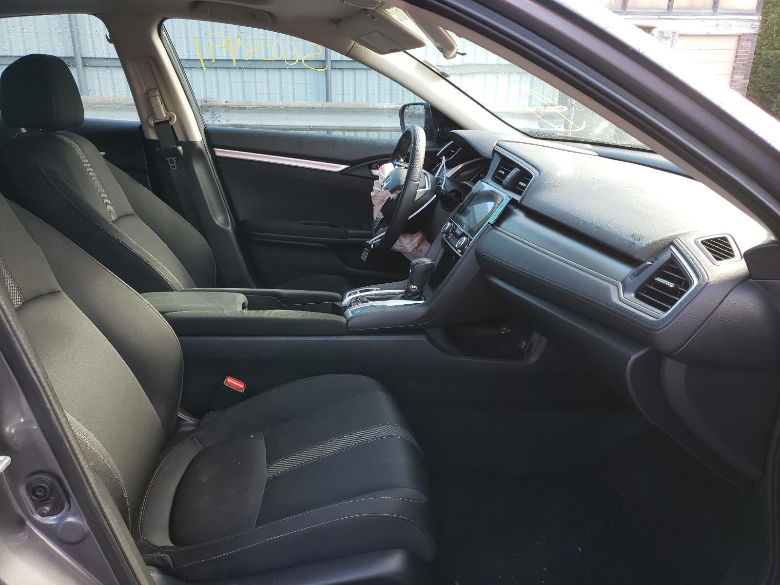 Photo 5 from auction – 2017 HONDA CIVIC EX with VIN 19XFC2F71HE232546