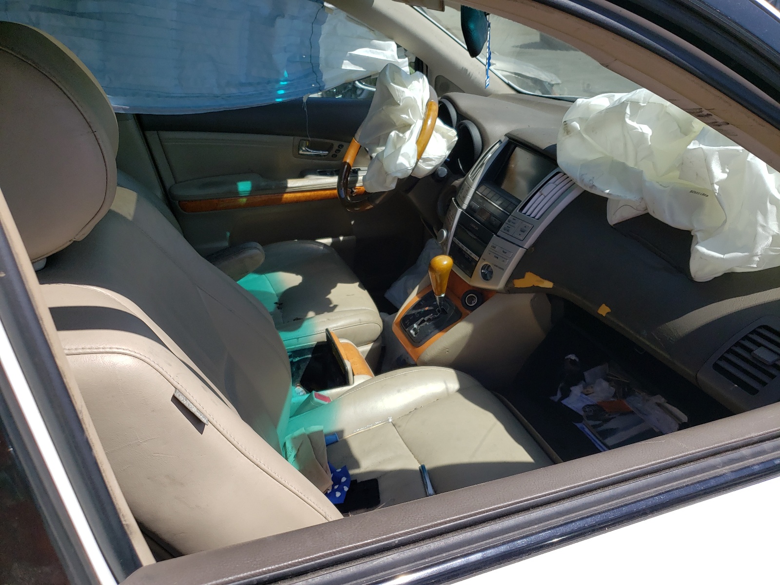 Photo 5 from auction – 2005 LEXUS RX 330 with VIN 2T2GA31U65C034421