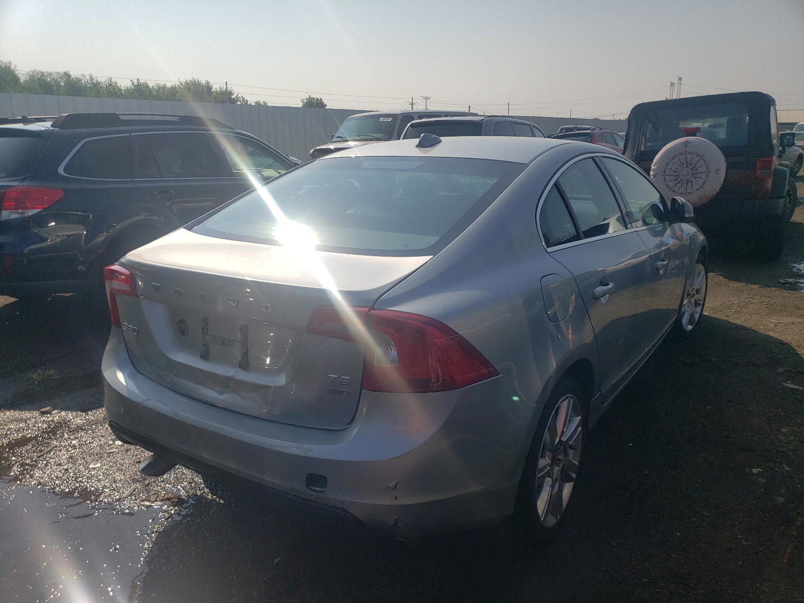 Photo 4 from auction – 2011 VOLVO S60 T6 with VIN YV1902FH2B2008019