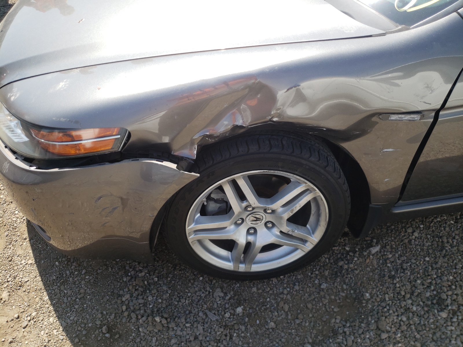 Photo 9 from auction – 2007 ACURA TL with VIN 19UUA66227A040970