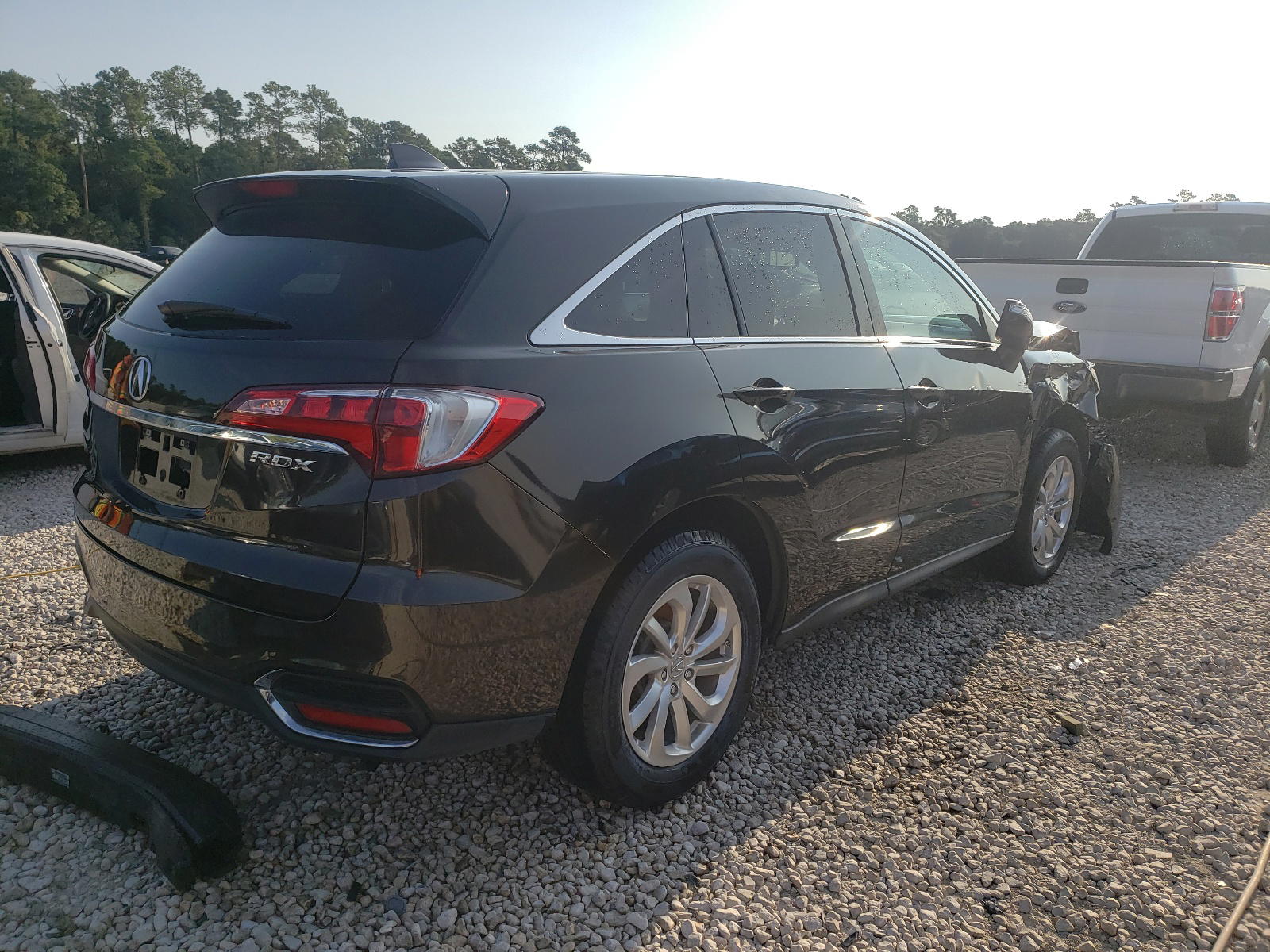 Photo 4 from auction – 2016 ACURA RDX TECHNO with VIN 5J8TB3H50GL015665