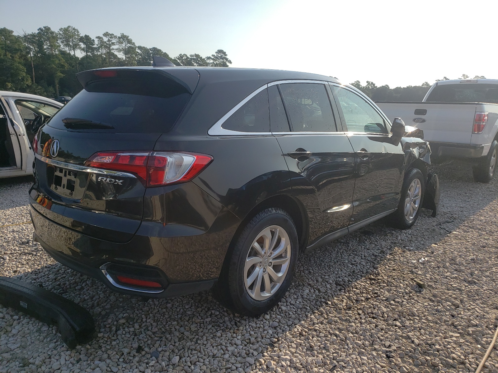 Zdjęcie 4 z aukcji – 2016 ACURA RDX TECHNO z VIN 5J8TB3H50GL015665