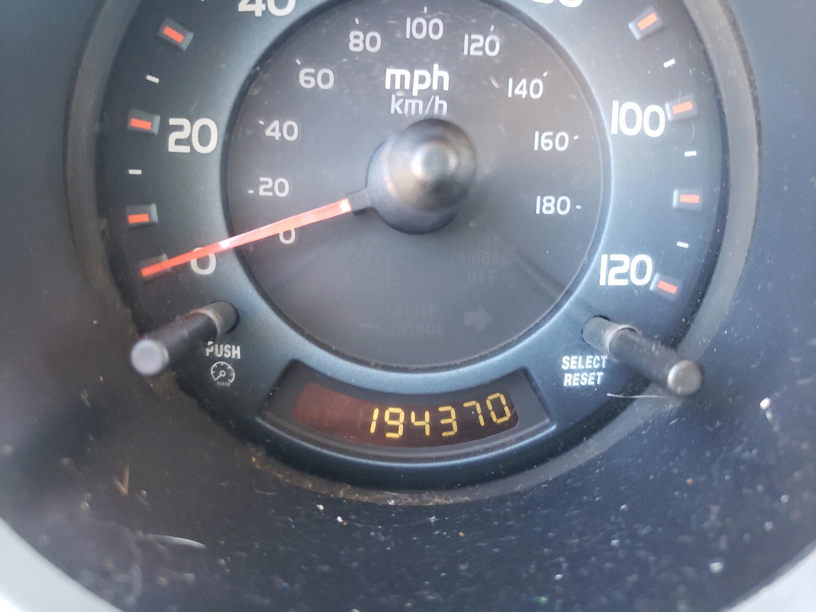 Photo 8 from auction – 2005 HONDA ELEMENT EX with VIN 5J6YH28655L006375