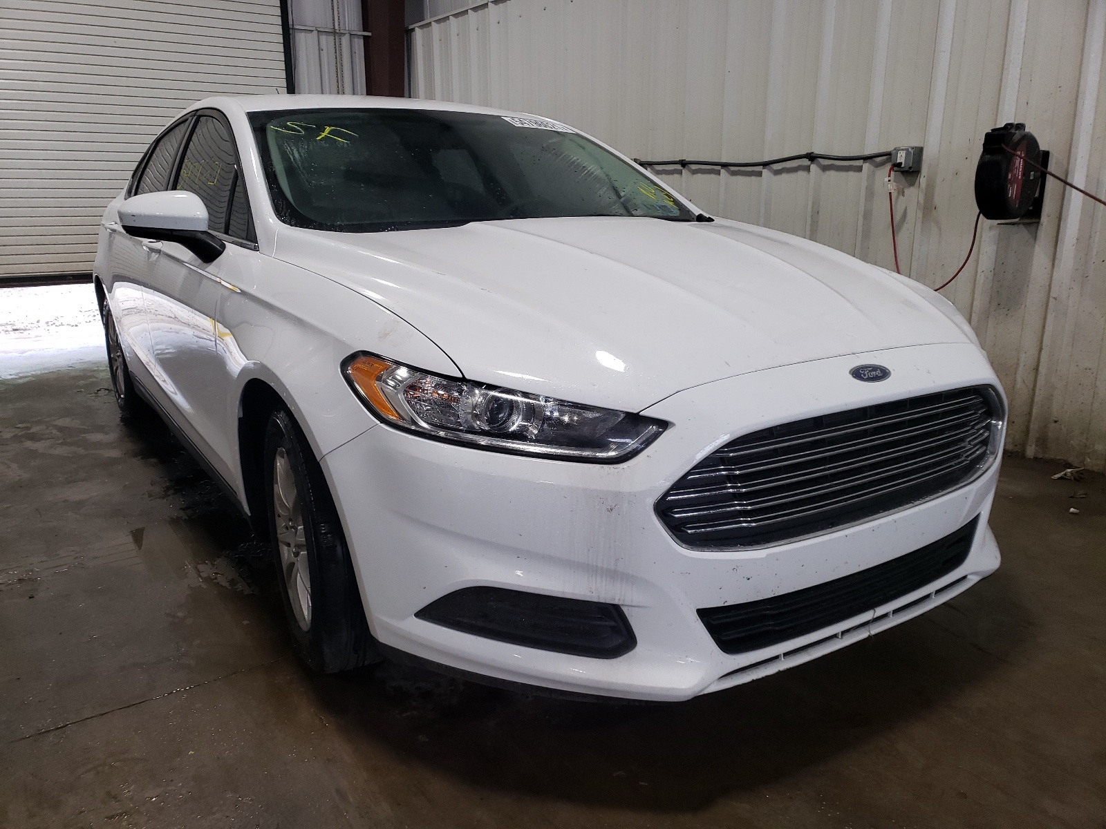 FORD FUSION S 2016 with VIN 1FA6P0G79G5111139 - Photo from auction