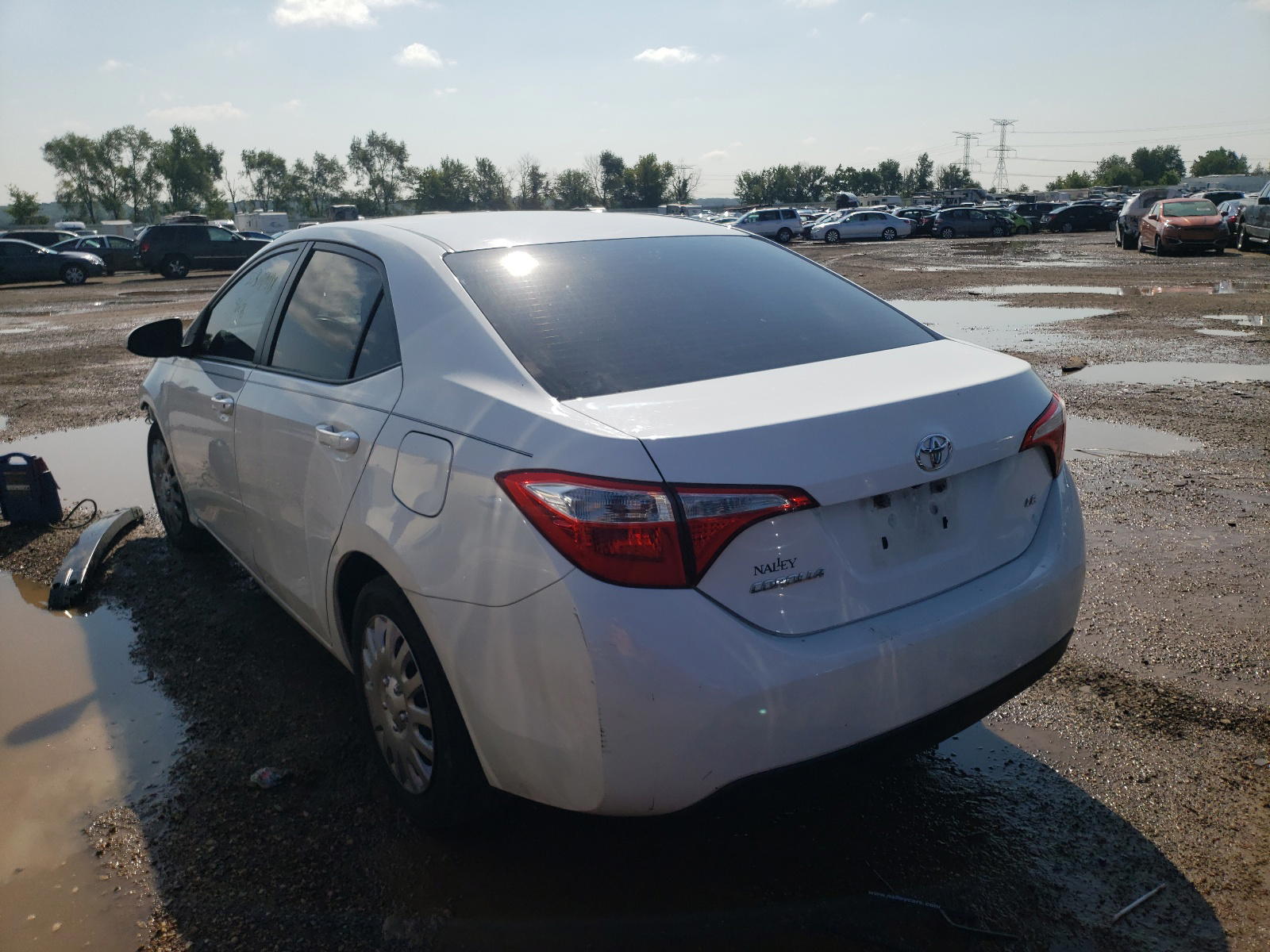Photo 3 from auction – 2015 TOYOTA COROLLA L with VIN 5YFBURHE3FP207708