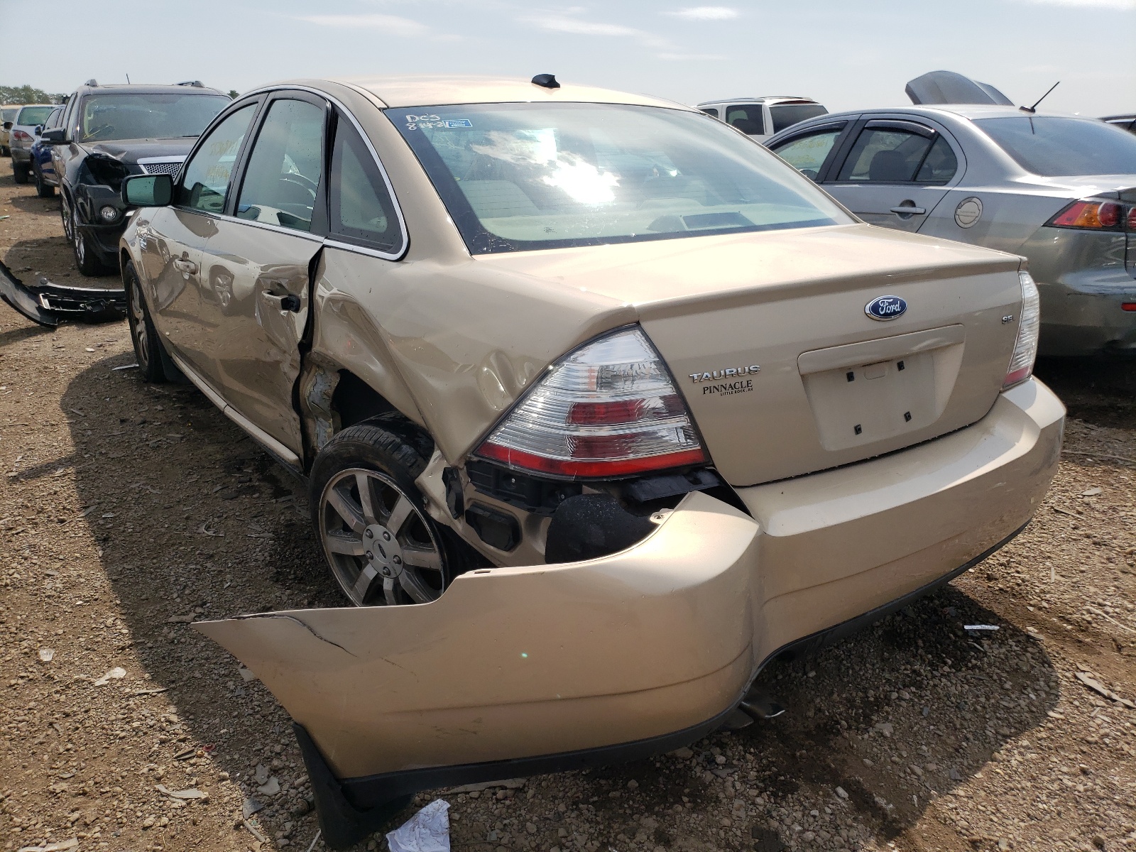 Photo 3 from auction – 2008 FORD TAURUS SEL with VIN 1FAHP24W88G129119