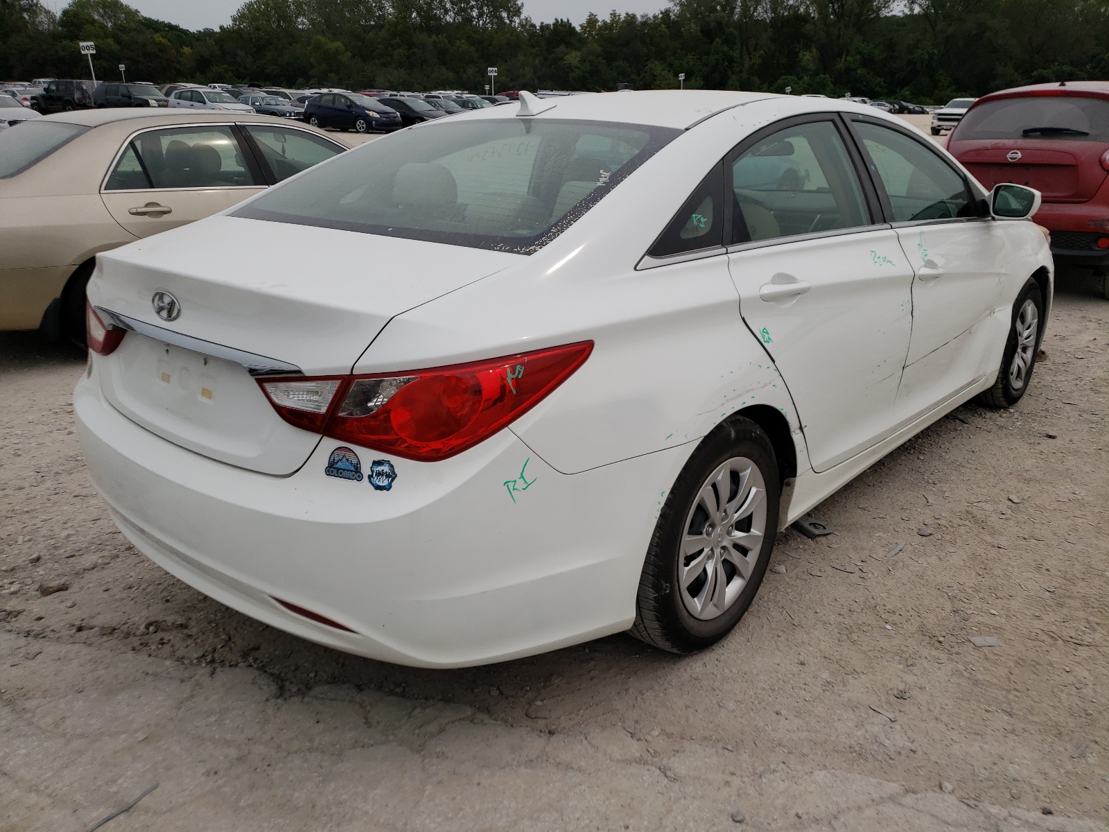 Photo 4 from auction – 2011 HYUNDAI SONATA GLS with VIN 5NPEB4ACXBH233924