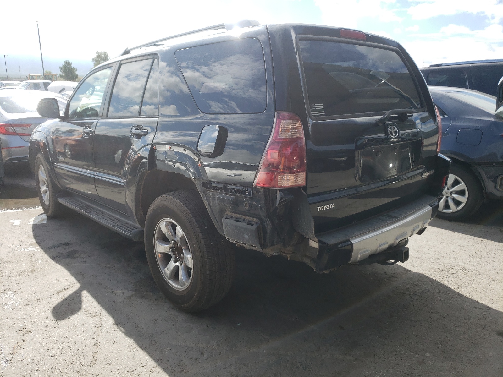 Photo 3 from auction – 2005 TOYOTA 4RUNNER SR with VIN JTEZT14R458007275