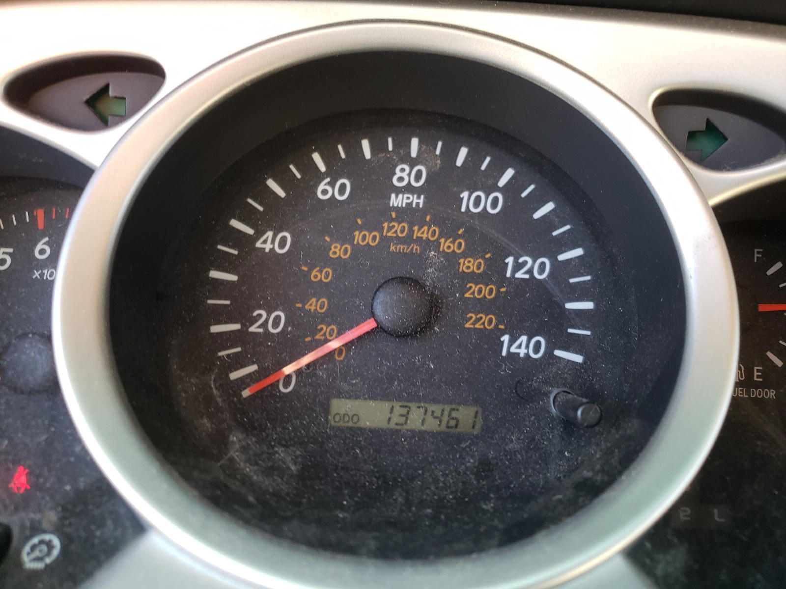 Photo 8 from auction – 2006 TOYOTA HIGHLANDER with VIN JTEGP21A660110181