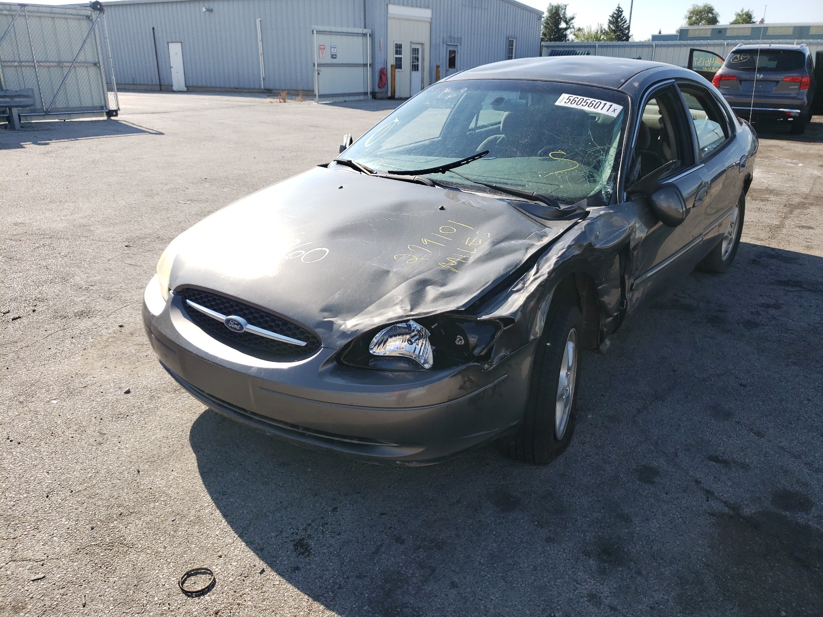 Фото 2 с аукциона – 2003 FORD TAURUS SE с VIN 1FAFP53UX3G163760