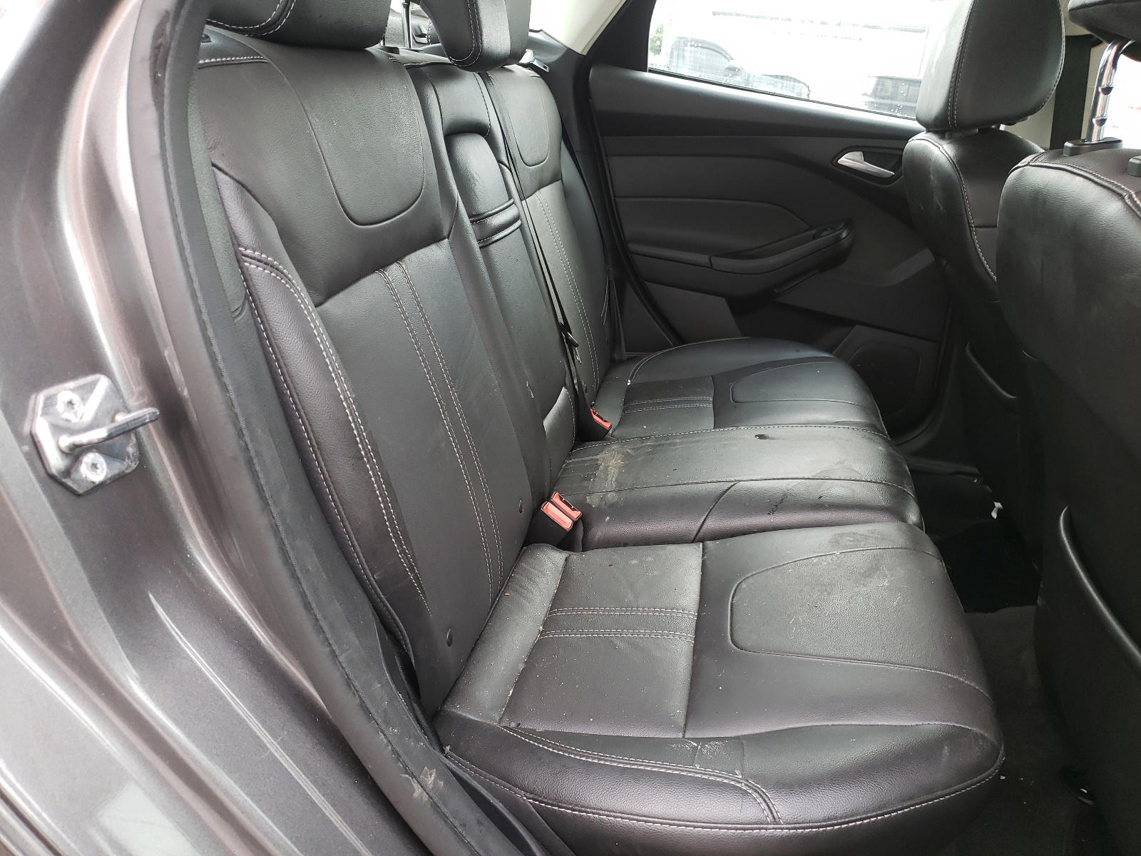 Photo 6 from auction – 2013 FORD FOCUS SE with VIN 1FADP3F24DL114410