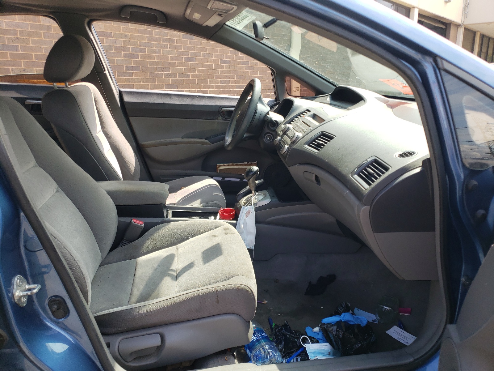 Photo 5 from auction – 2008 HONDA CIVIC LX with VIN 1HGFA16558L047665
