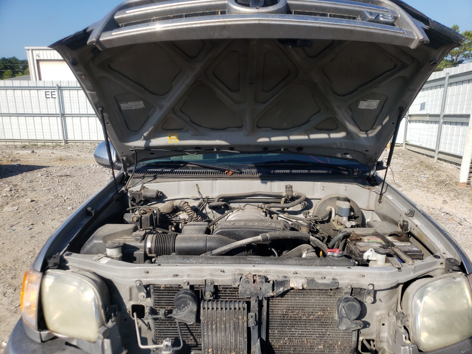 Photo 7 from auction – 2003 TOYOTA TUNDRA ACC with VIN 5TBBT44163S416672