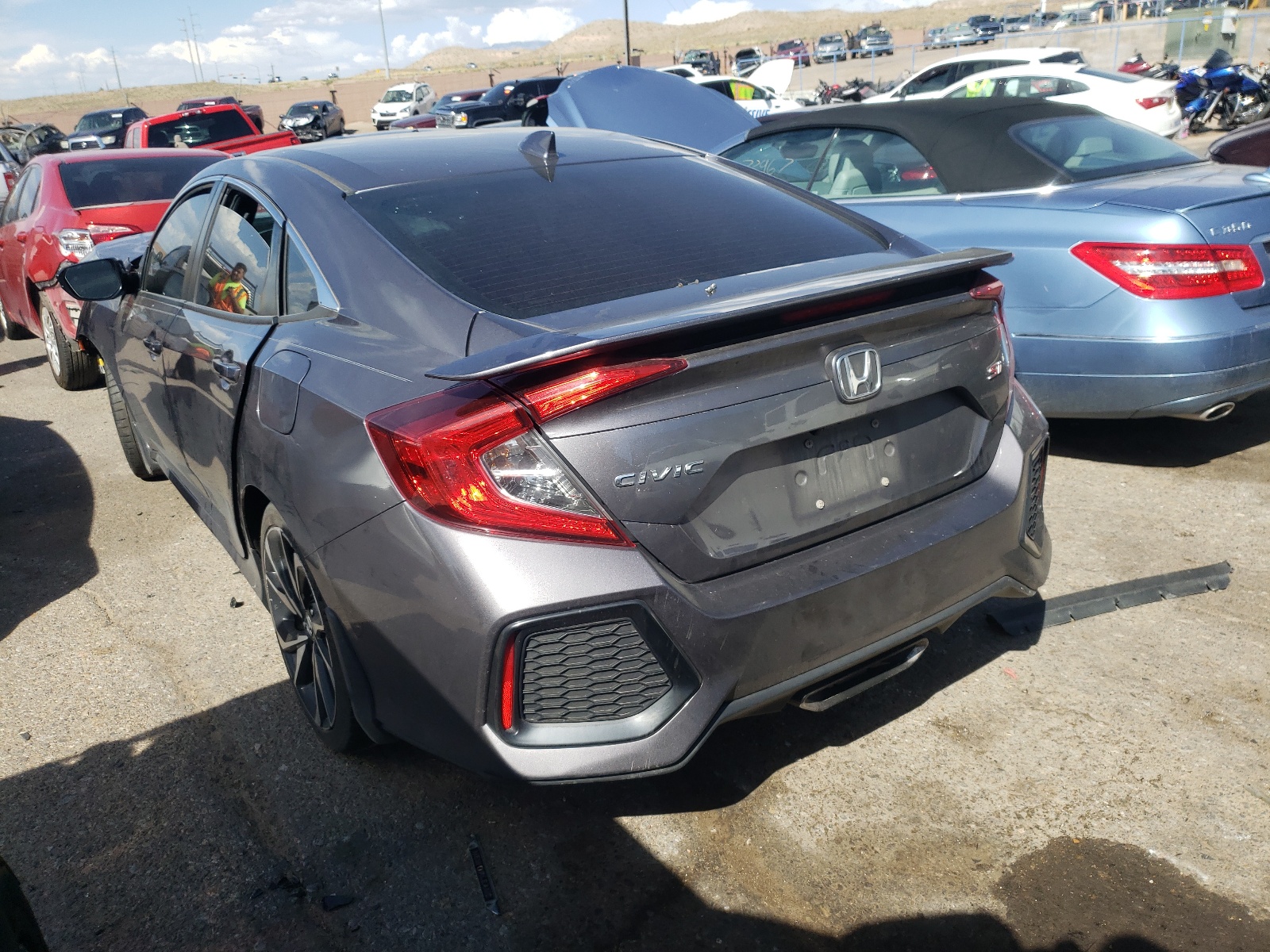 Photo 3 from auction – 2018 HONDA CIVIC SI with VIN 2HGFC1E53JH705787