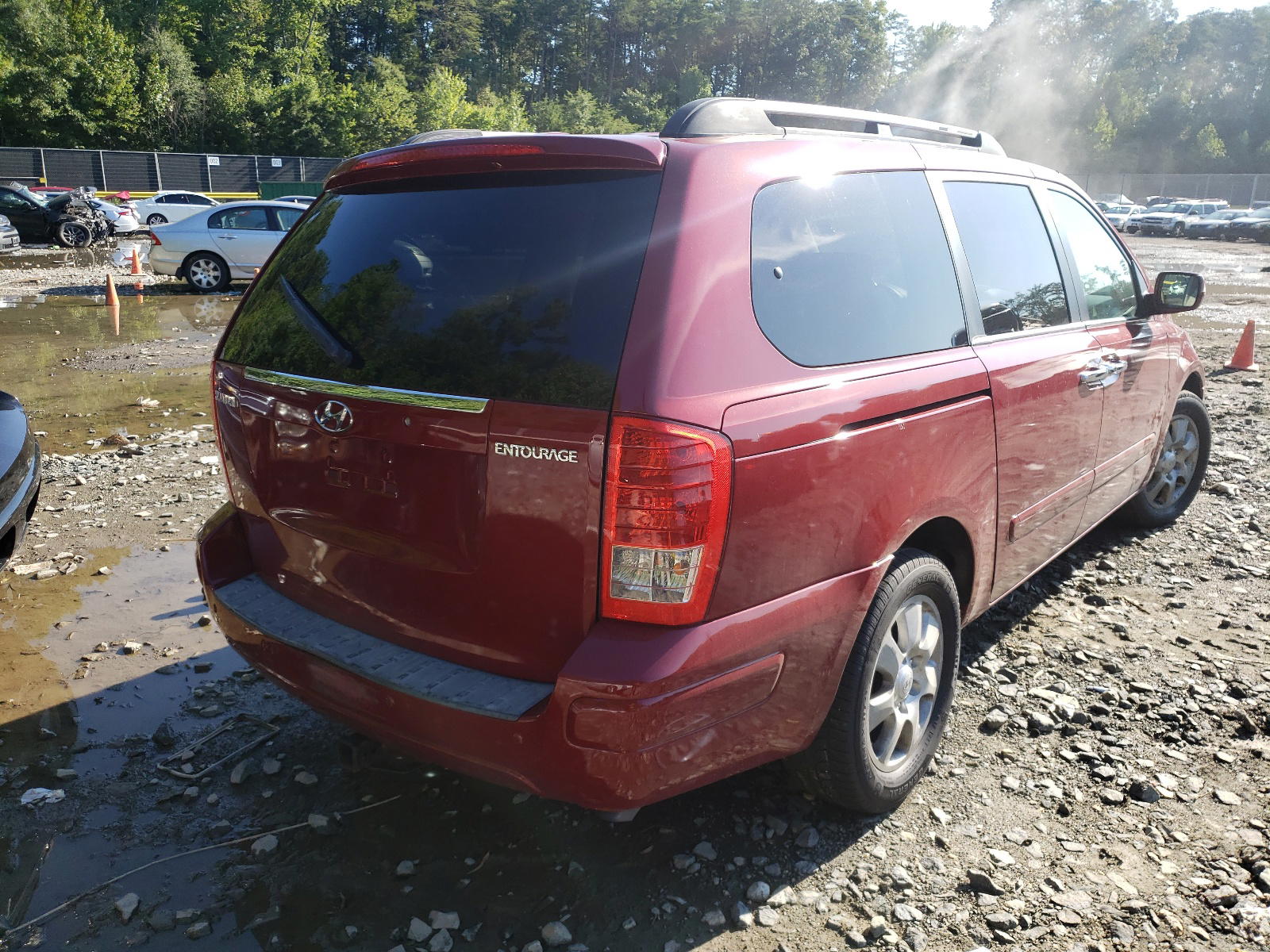 Photo 4 from auction – 2007 HYUNDAI ENTOURAGE with VIN KNDMC233176027371