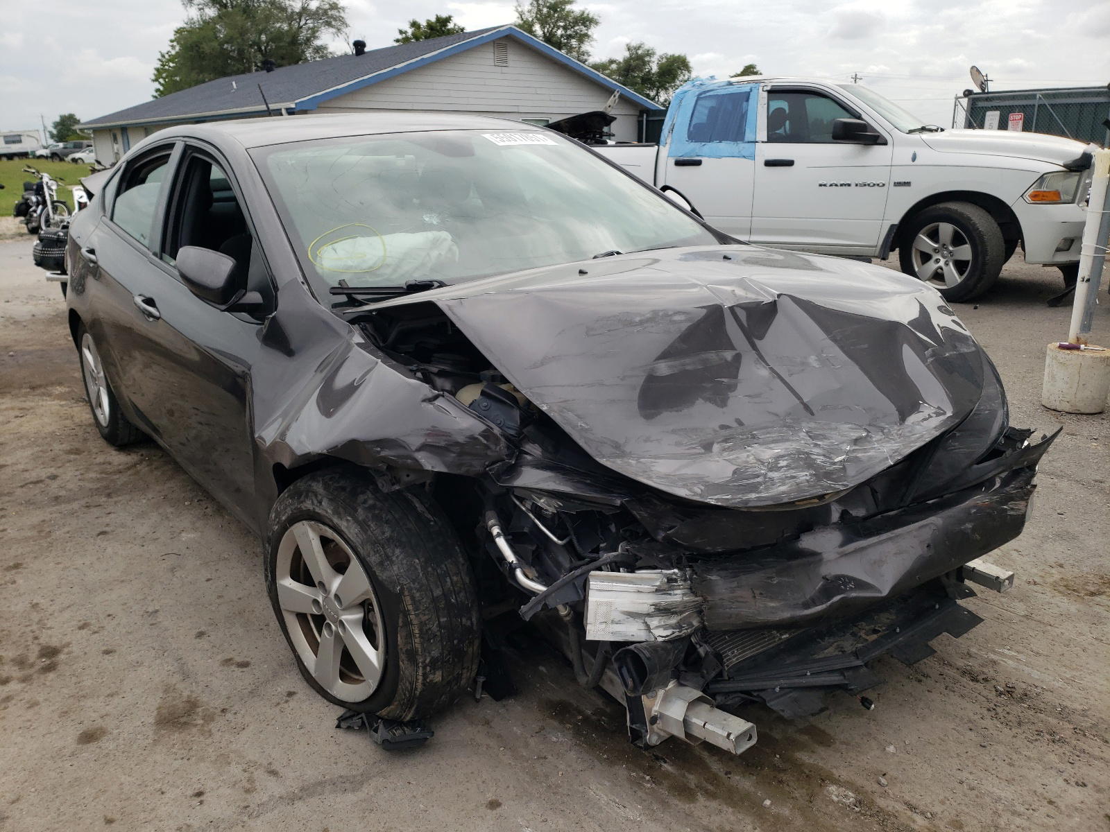 DODGE DART SXT 2016 with VIN 1C3CDFBB0GD717265 - Photo from auction