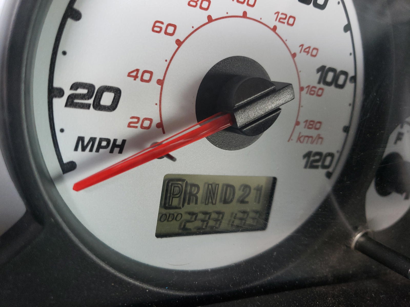 Photo 8 from auction – 2001 FORD ESCAPE XLT with VIN 1FMCU04111KA80365