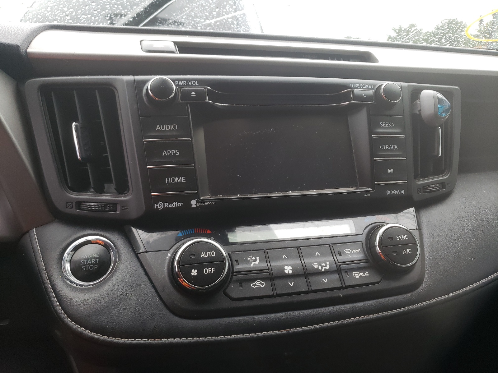 Photo 9 from auction – 2018 TOYOTA RAV4 ADVEN with VIN 2T3WFREV8JW436240