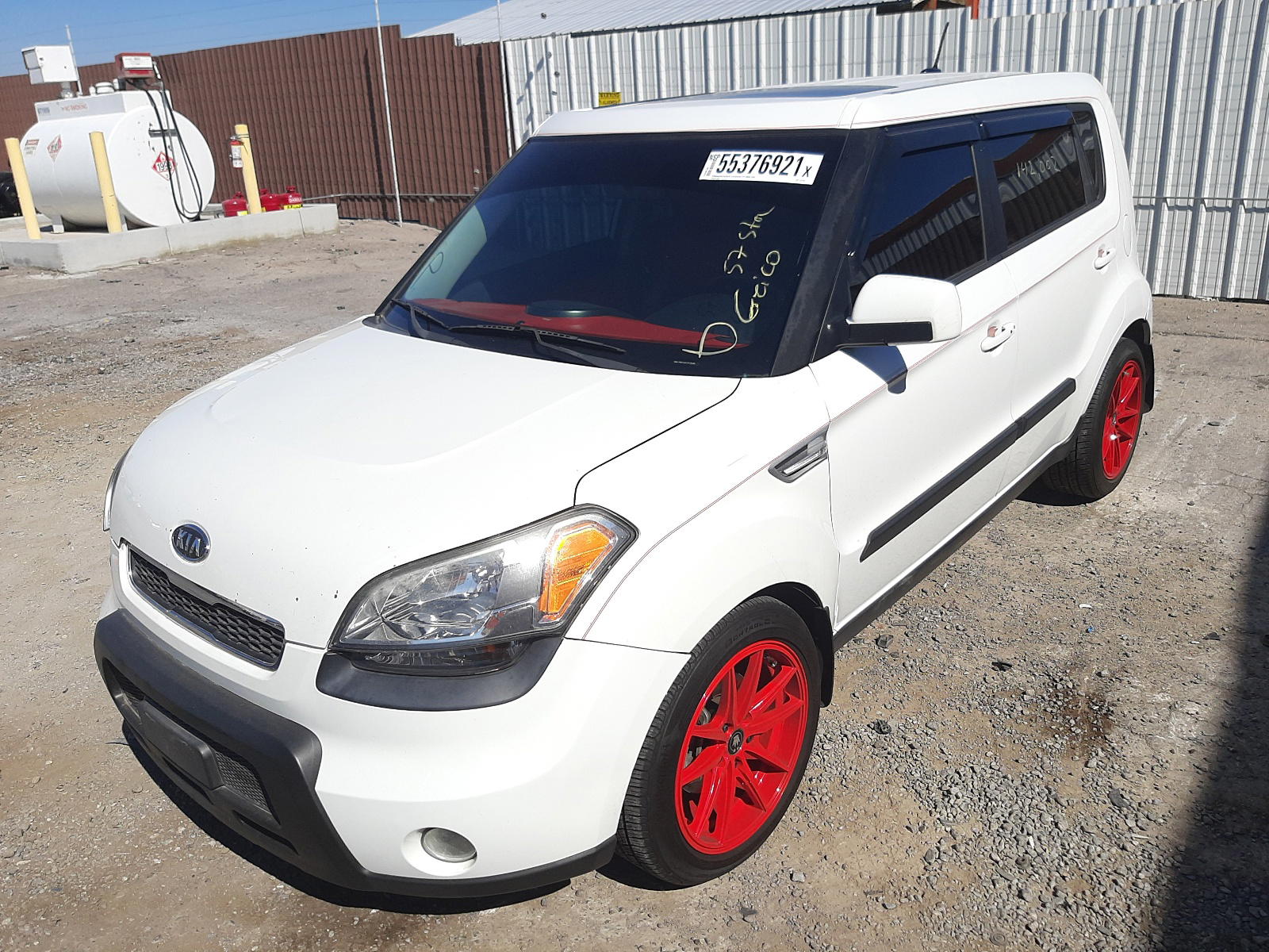 Photo 2 from auction – 2011 KIA SOUL with VIN KNDJT2A22B7281381