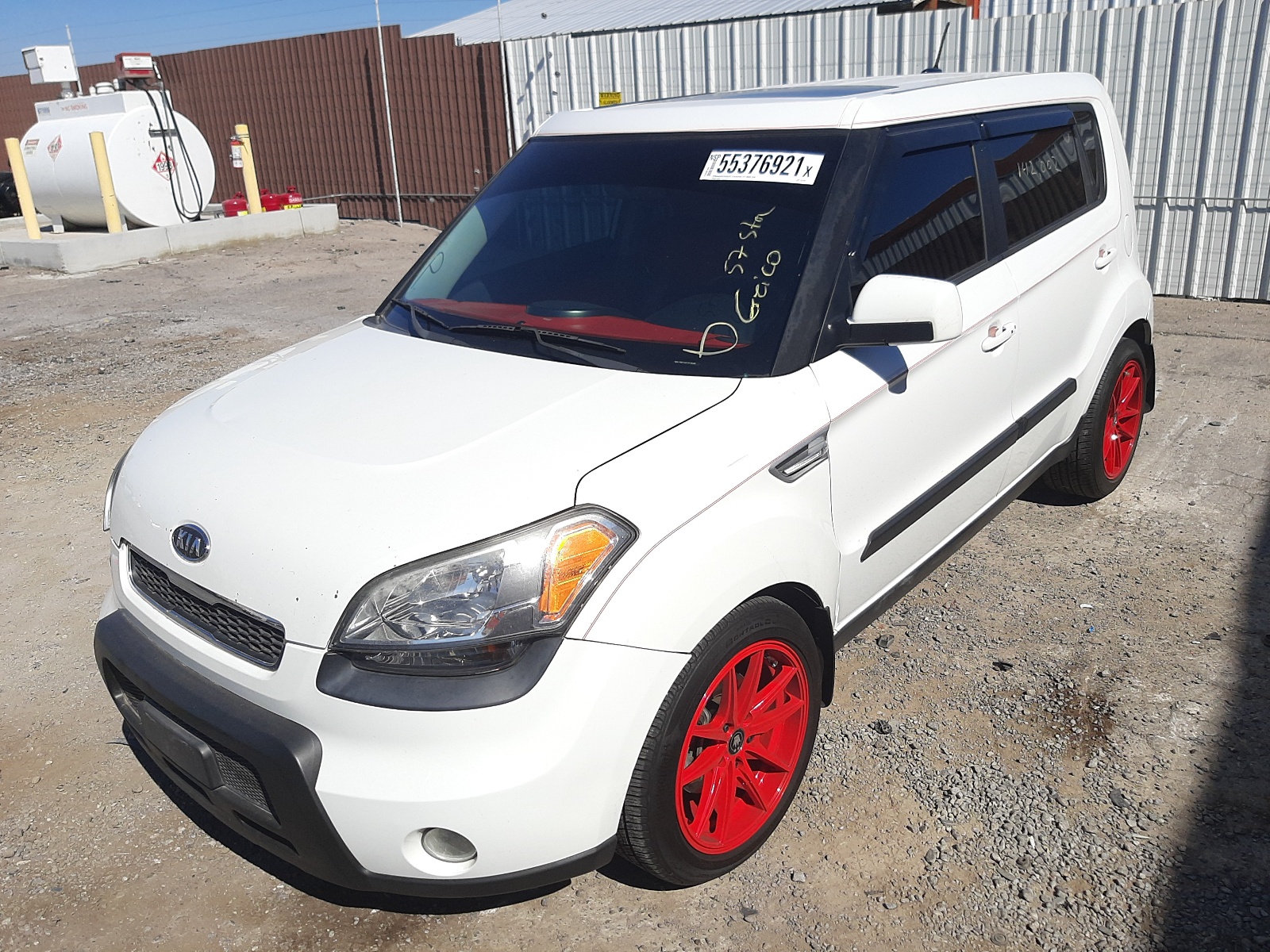 Foto 2 de la subasta – 2011 KIA SOUL con VIN KNDJT2A22B7281381