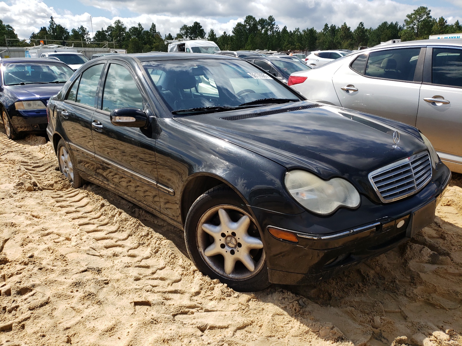 Photo 13 from auction – 2000 MERCEDES-BENZ 300-CLASS with VIN WDBRF64J11F069742