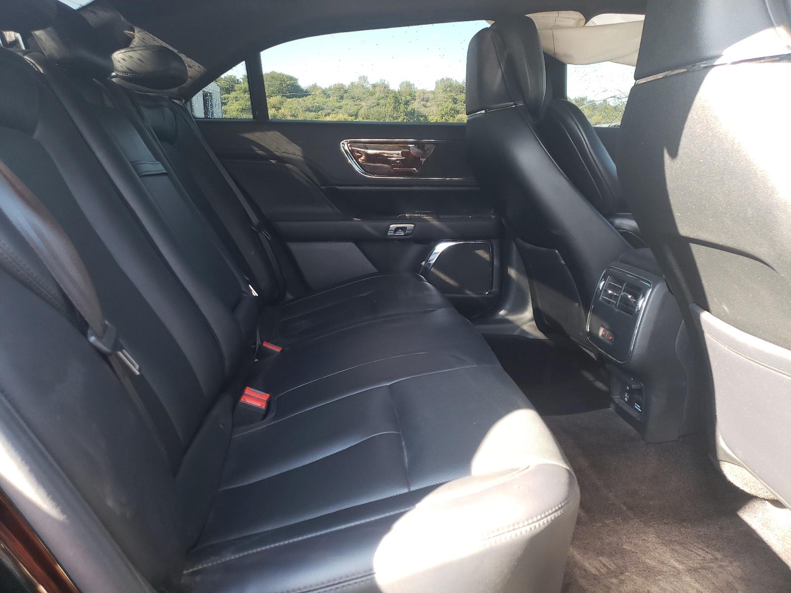 Photo 6 from auction – 2018 LINCOLN CONTINENTA with VIN 1LN6L9TP7J5601856