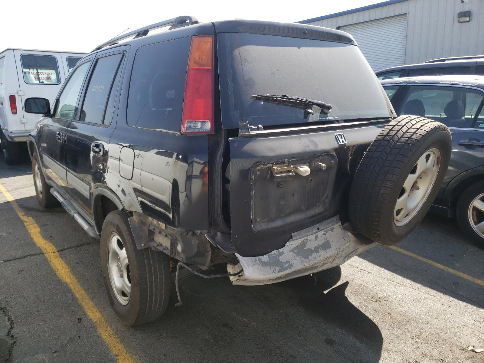 Photo 3 from auction – 2000 HONDA CR-V EX with VIN JHLRD1864YC045403
