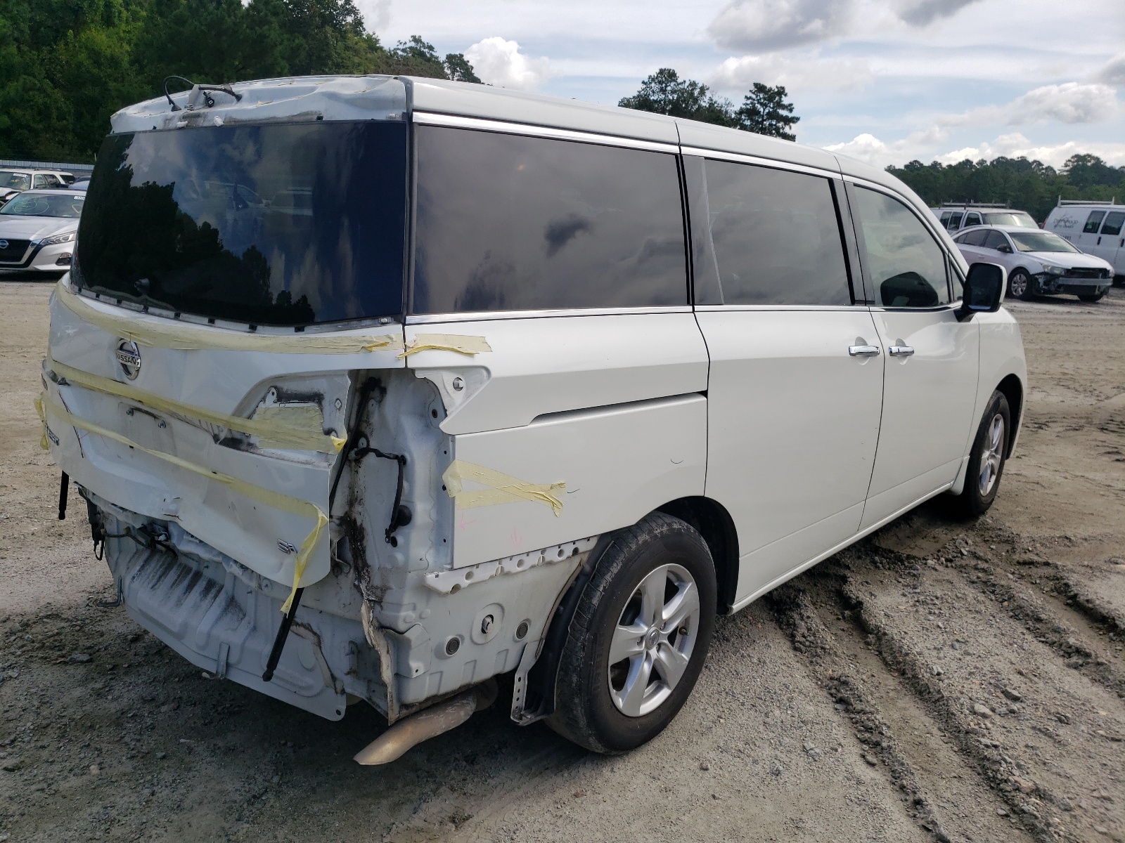 Photo 4 from auction – 2015 NISSAN QUEST S with VIN JN8AE2KP2F9133024
