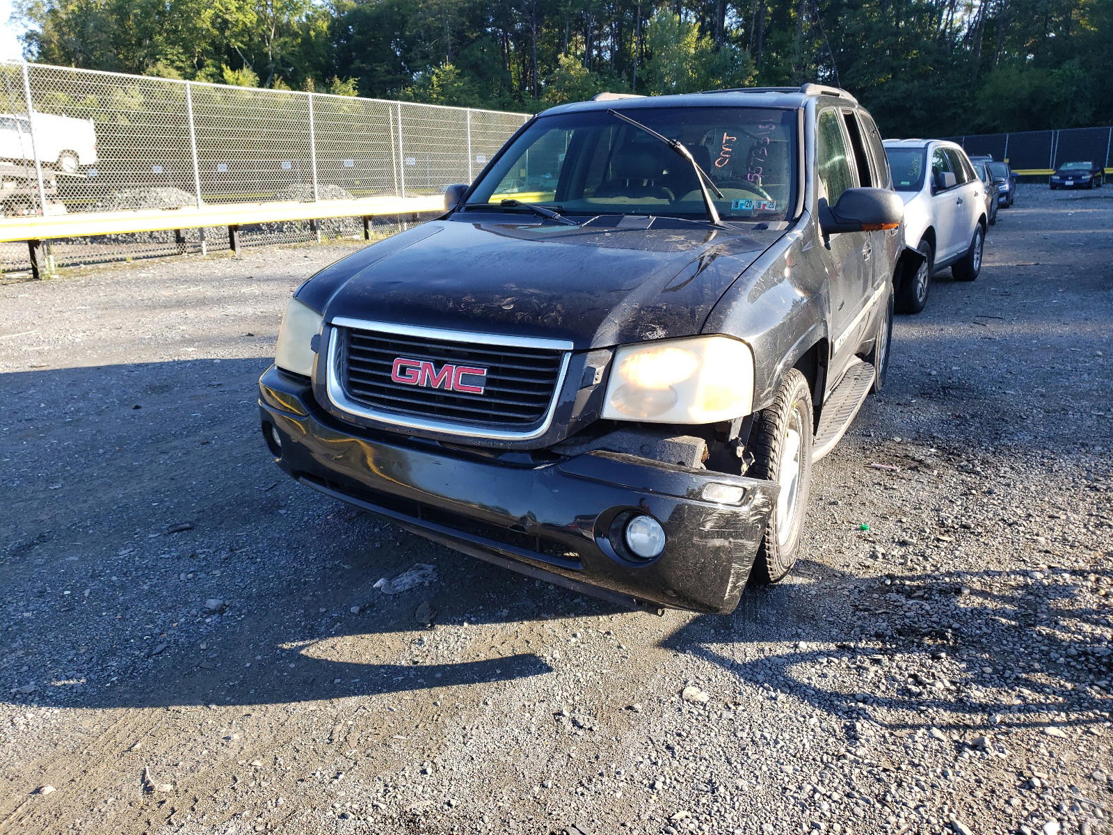 Photo 2 from auction – 2002 GMC ENVOY with VIN 1GKDT13S822314759