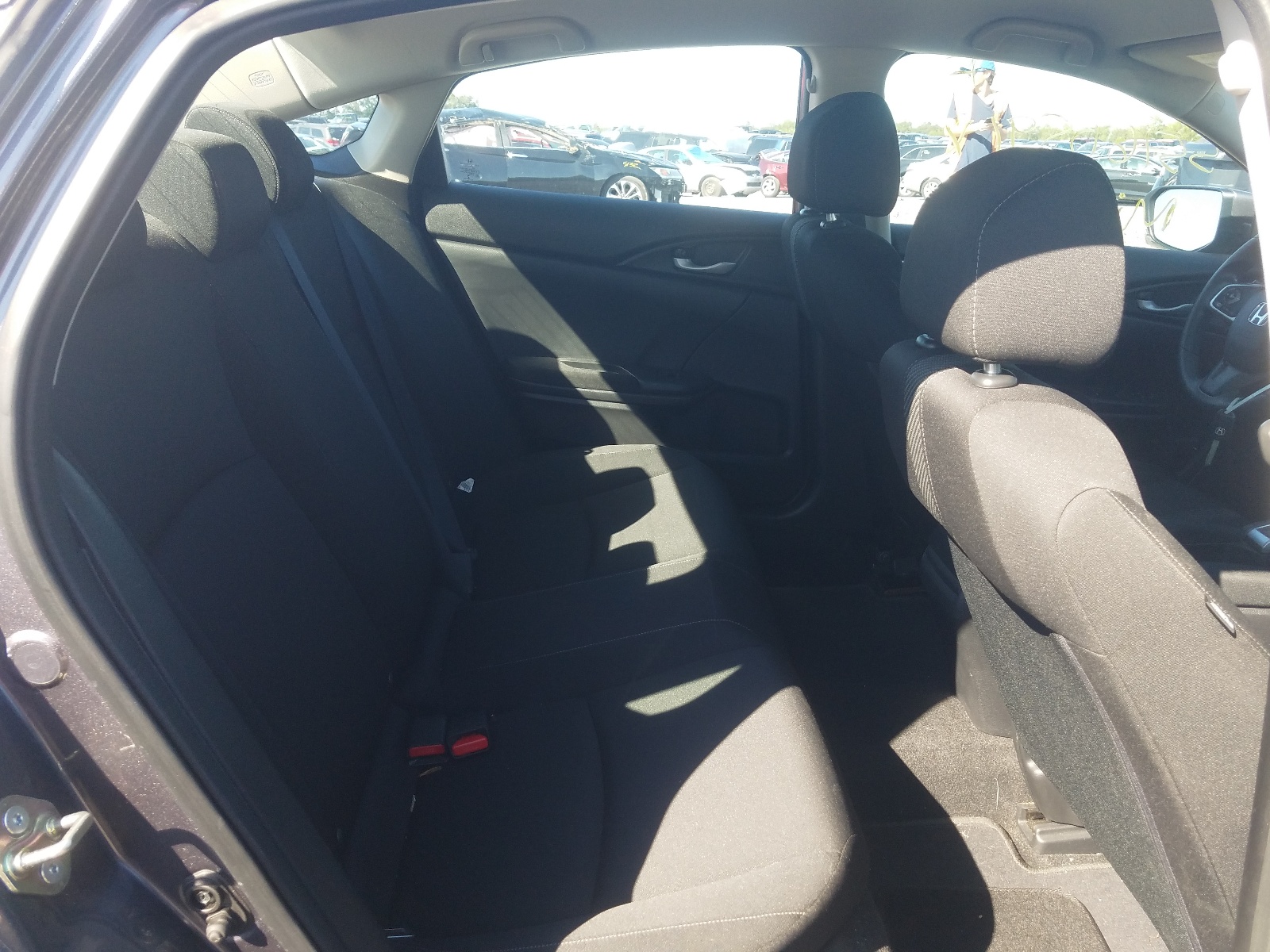 Photo 6 from auction – 2016 HONDA CIVIC LX with VIN 19XFC2F51GE057115