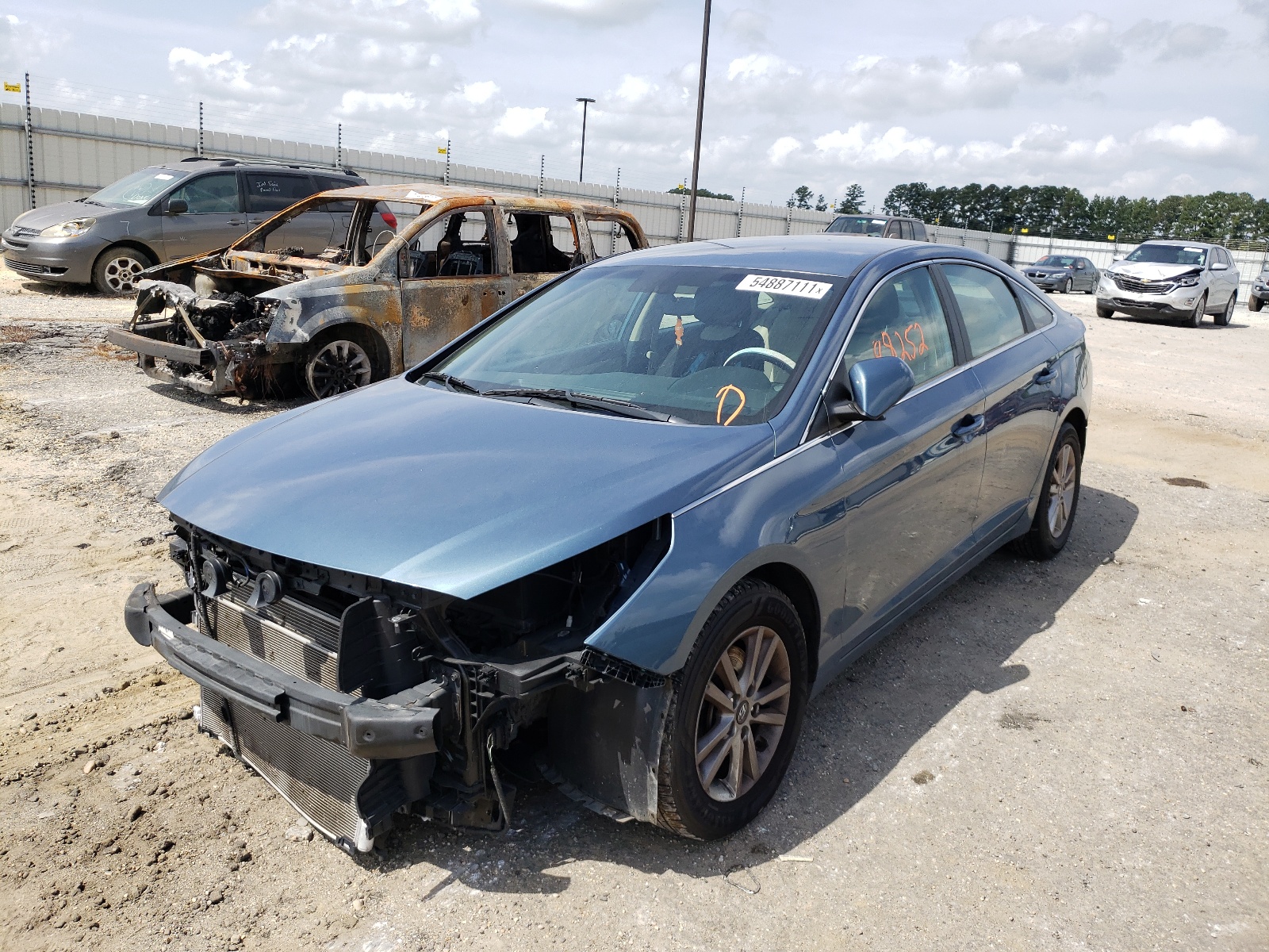 Photo 2 from auction – 2017 HYUNDAI SONATA SE with VIN 5NPE24AFXHH532302
