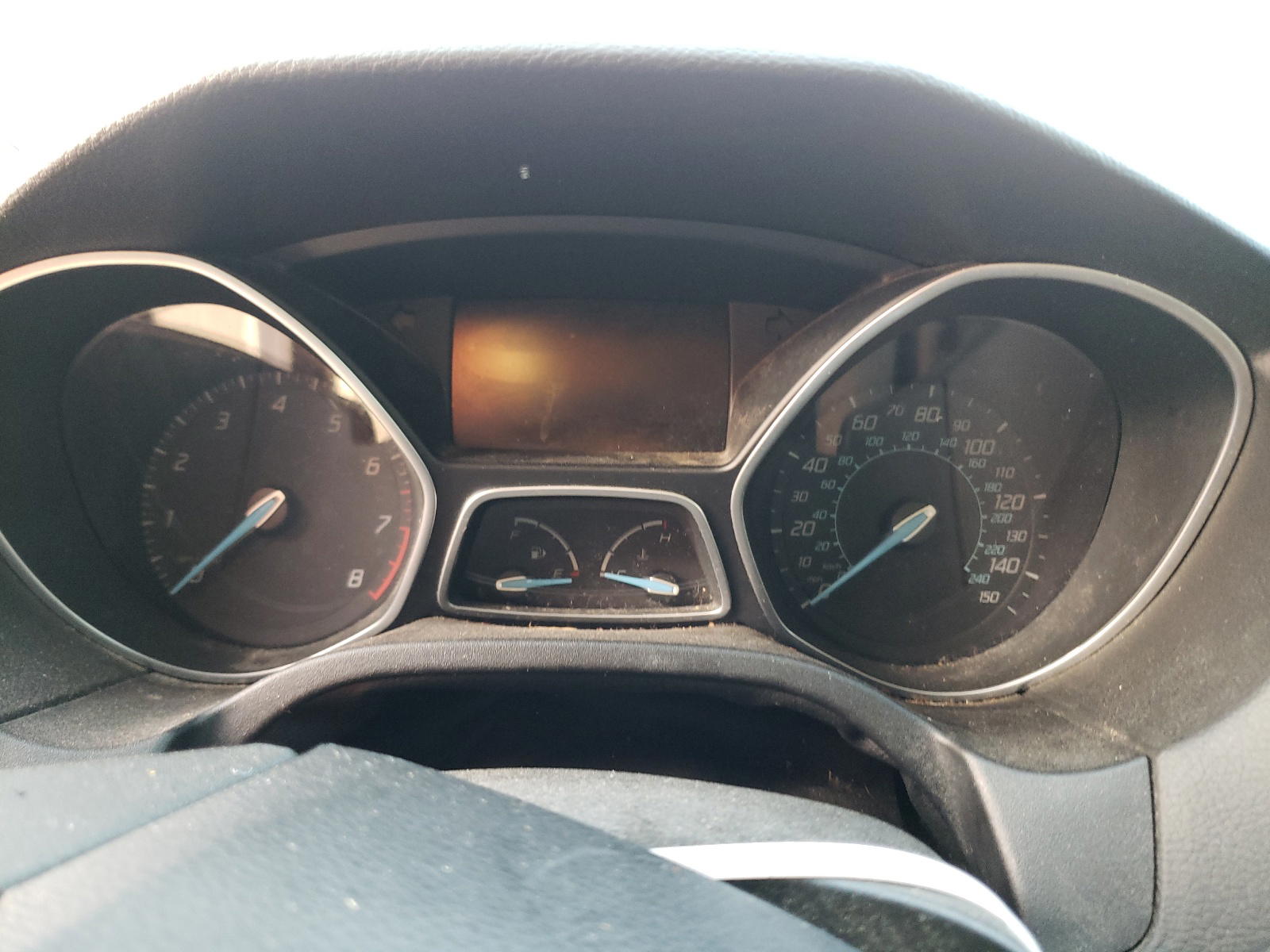 Photo 8 from auction – 2012 FORD FOCUS SEL with VIN 1FAHP3M28CL289617