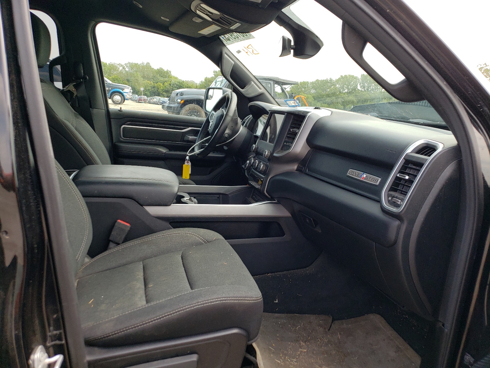Photo 5 from auction – 2019 RAM 1500 BIG H with VIN 1C6RREMT6KN828596