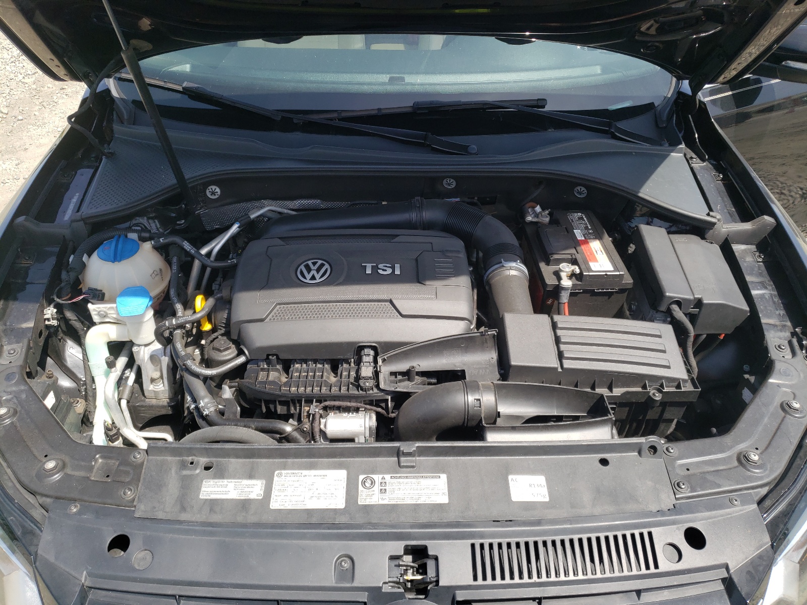 Photo 7 from auction – 2014 VOLKSWAGEN PASSAT SE with VIN 1VWBS7A36EC087569