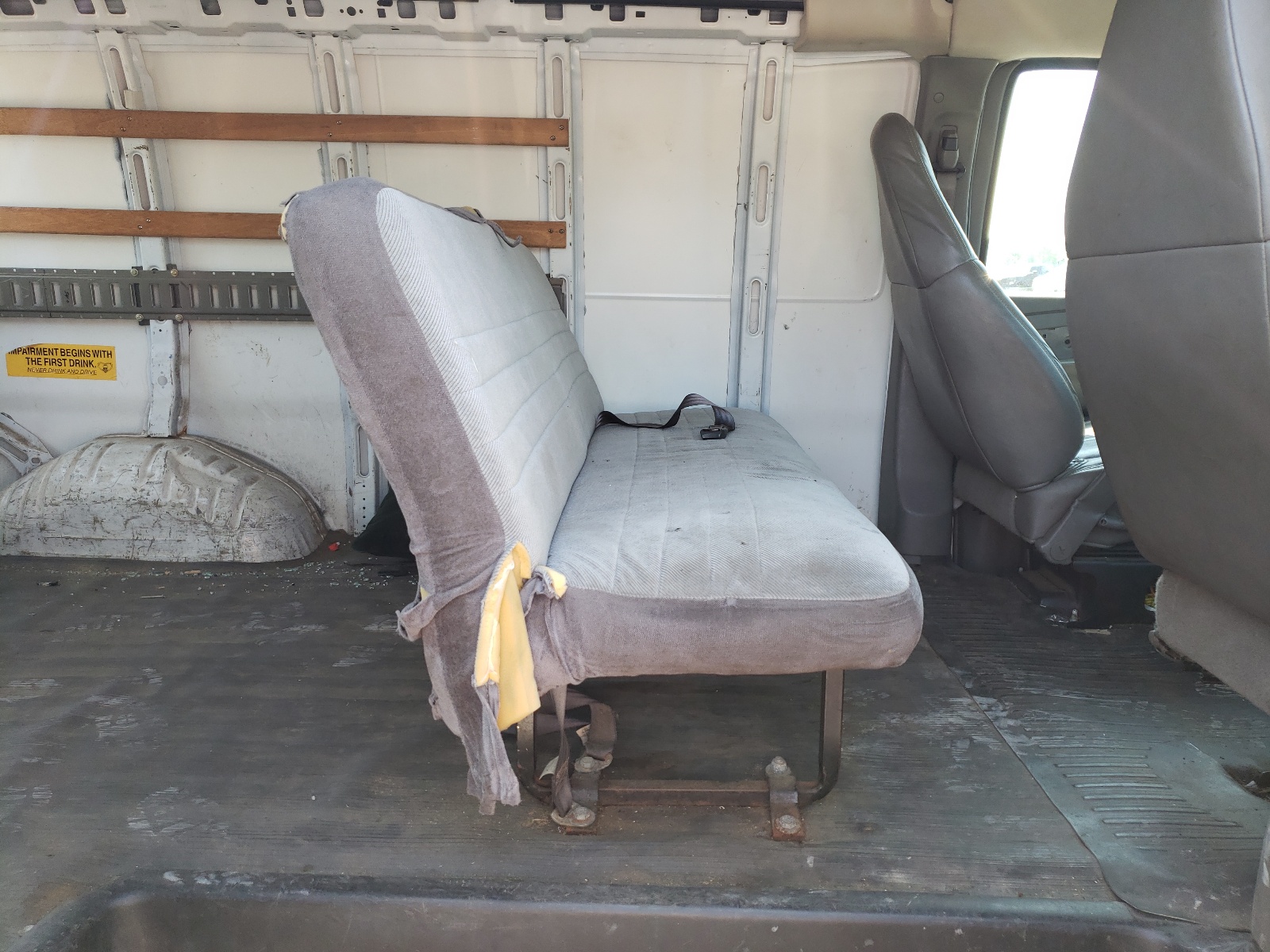 Photo 6 from auction – 2008 CHEVROLET EXPRESS G2 with VIN 1GCGG25C981209395