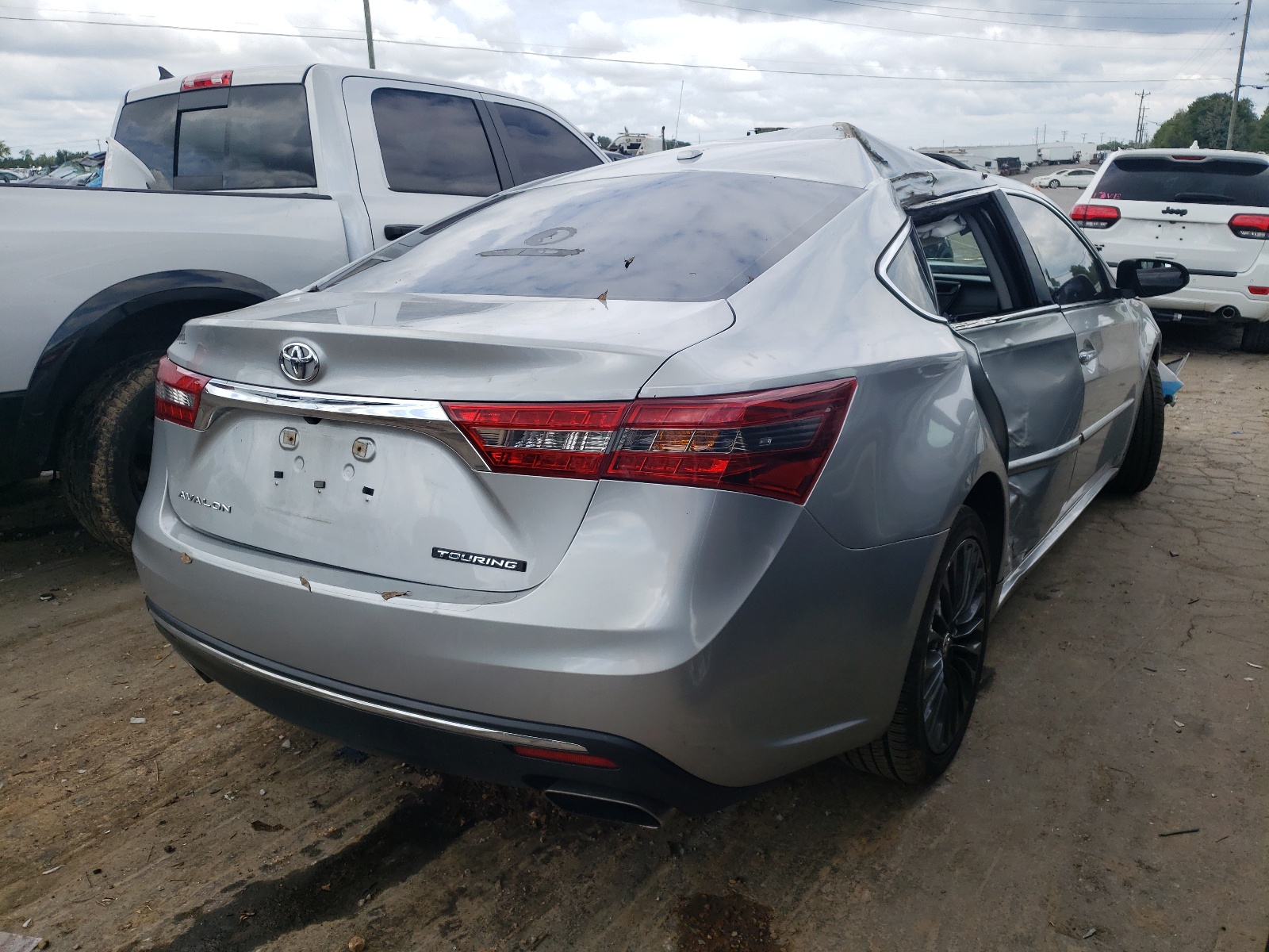 Photo 4 from auction – 2016 TOYOTA AVALON XLE with VIN 4T1BK1EB3GU213865