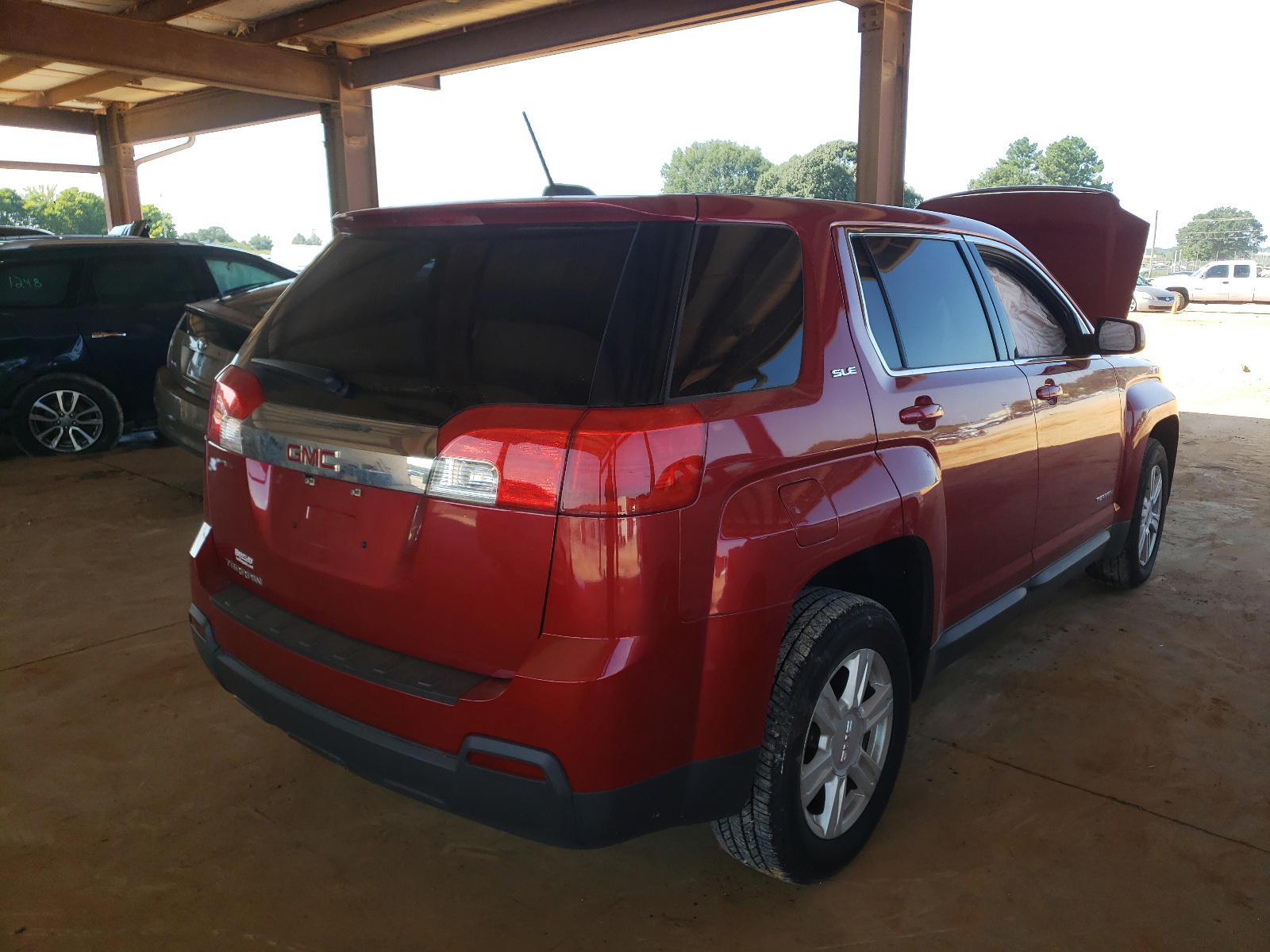 Photo 4 from auction – 2015 GMC TERRAIN SL with VIN 2GKALMEK6F6415454
