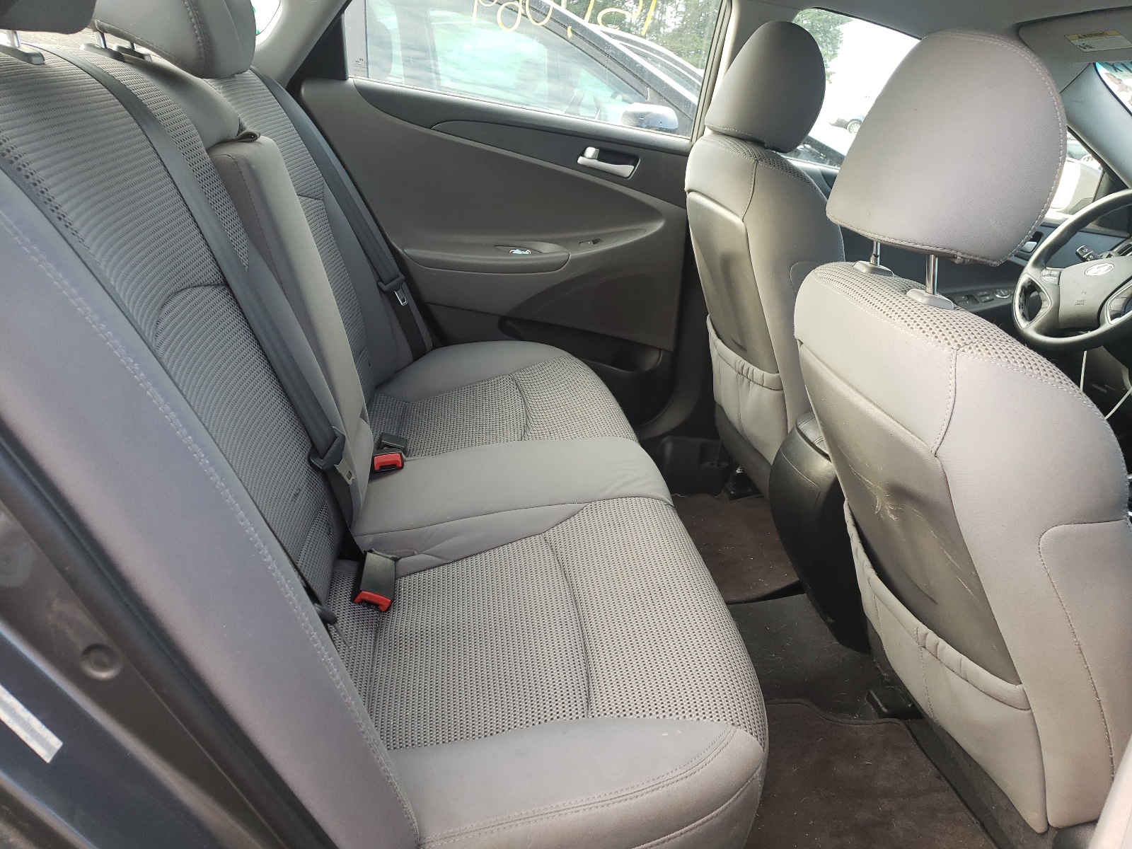 Photo 6 from auction – 2011 HYUNDAI SONATA GLS with VIN 5NPEB4AC2BH043549