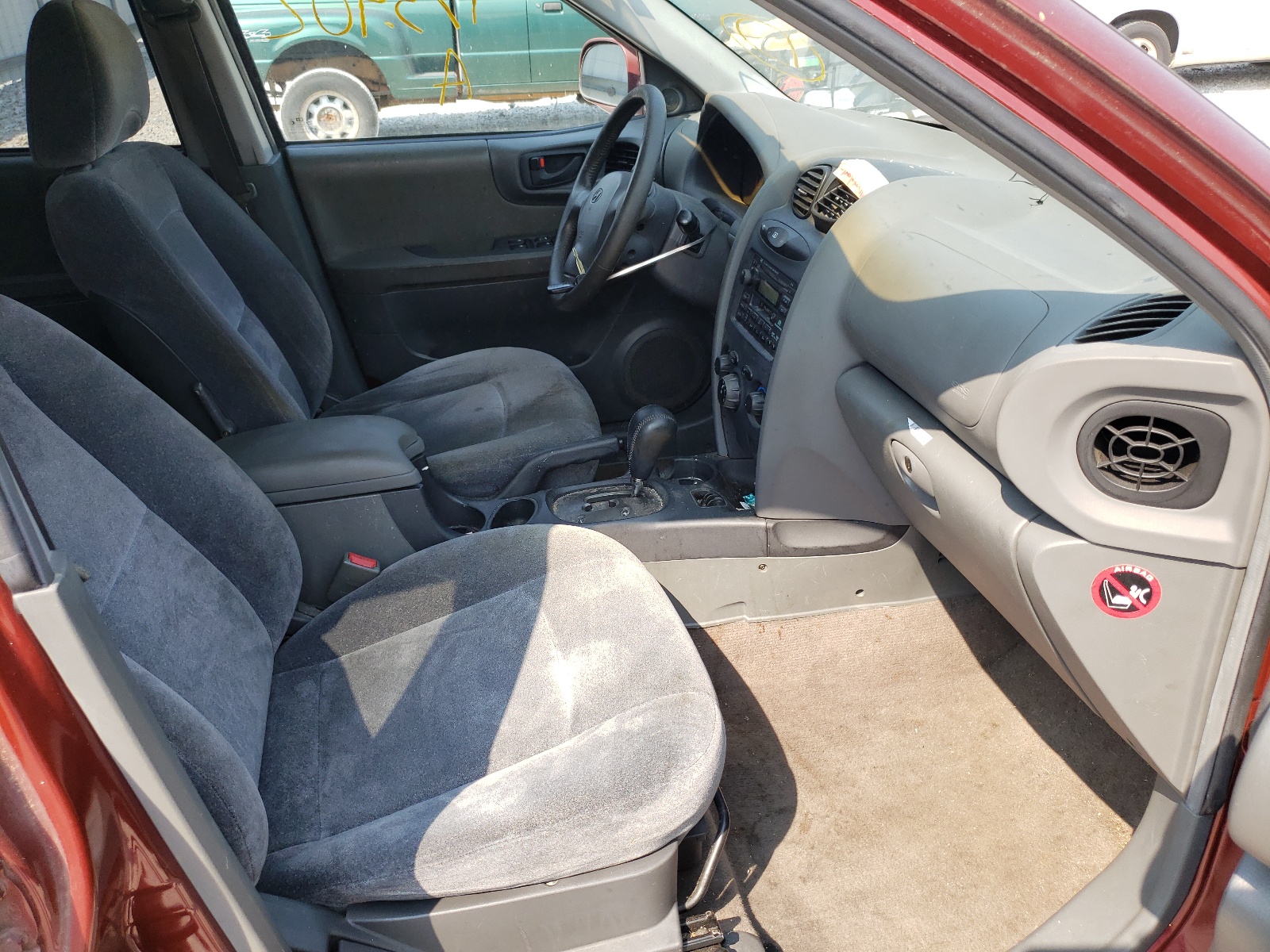 Photo 5 from auction – 2001 HYUNDAI SANTA FE G with VIN KM8SC83D41U084973