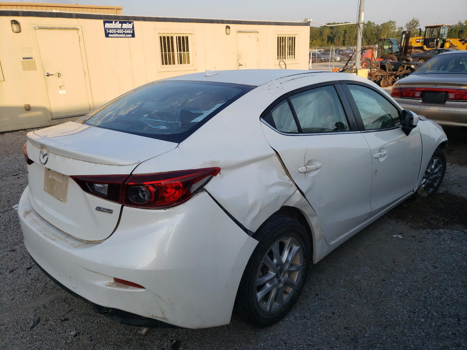 Photo 4 from auction – 2014 MAZDA 3 TOURING with VIN JM1BM1V79E1108126