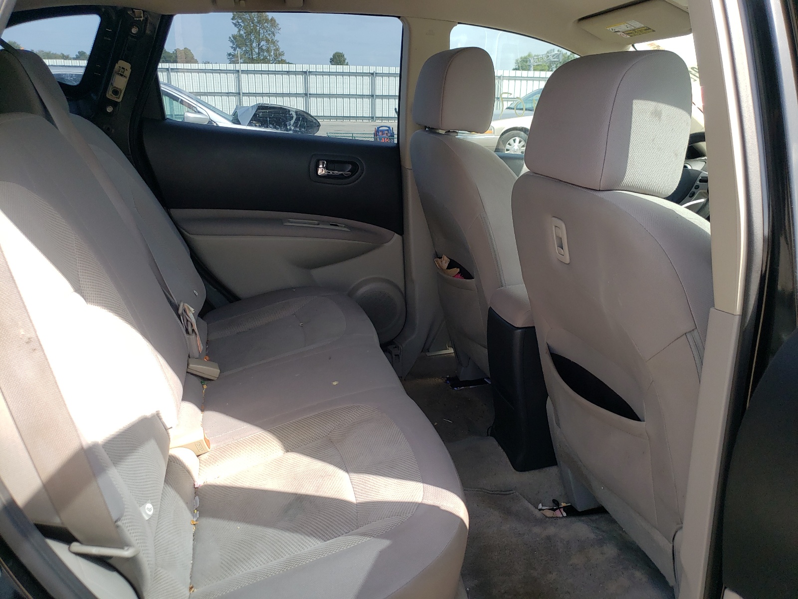 Photo 6 from auction – 2012 NISSAN ROGUE S with VIN JN8AS5MVXCW406293