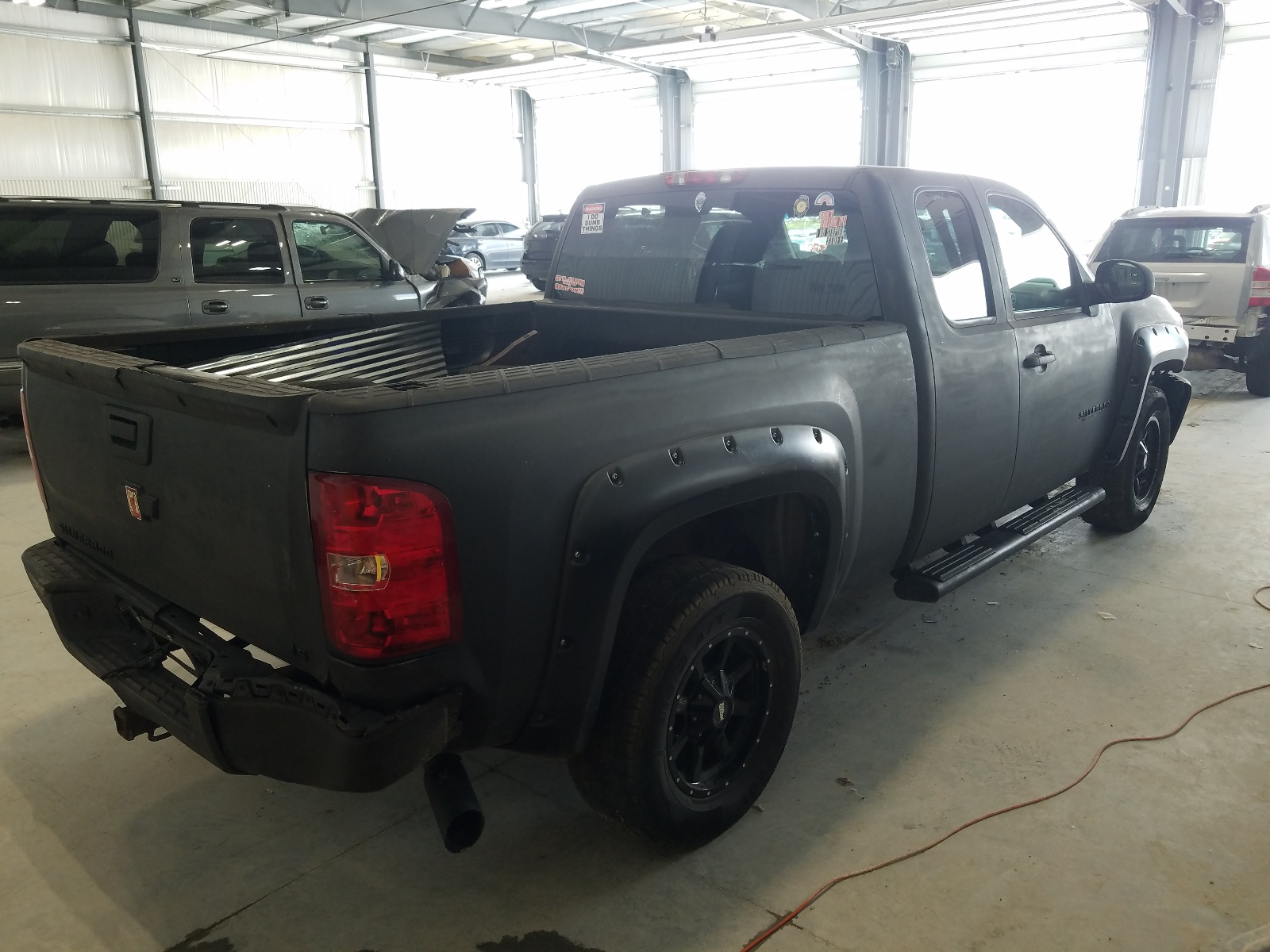 Photo 4 from auction – 2009 CHEVROLET SILVERADO with VIN 1GCEK19C09Z243433