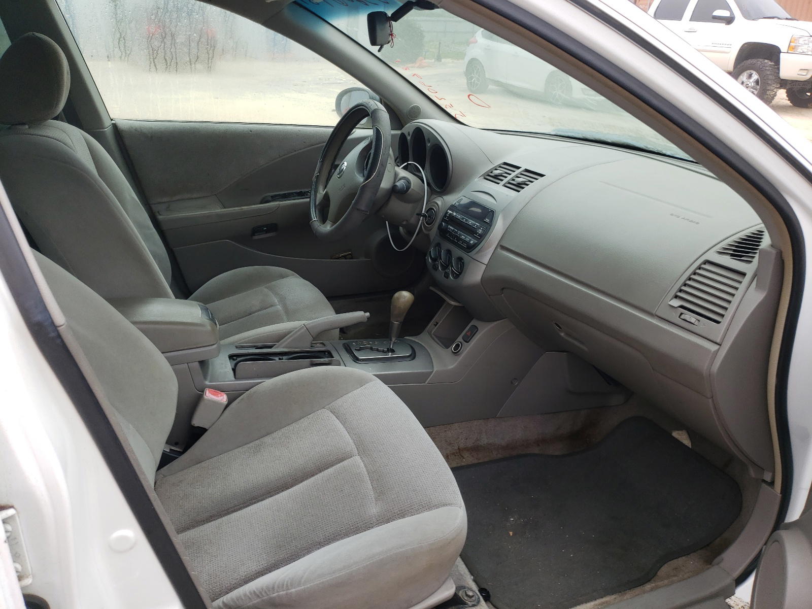 Photo 5 from auction – 2002 NISSAN ALTIMA BAS with VIN 1N4AL11D32C178866